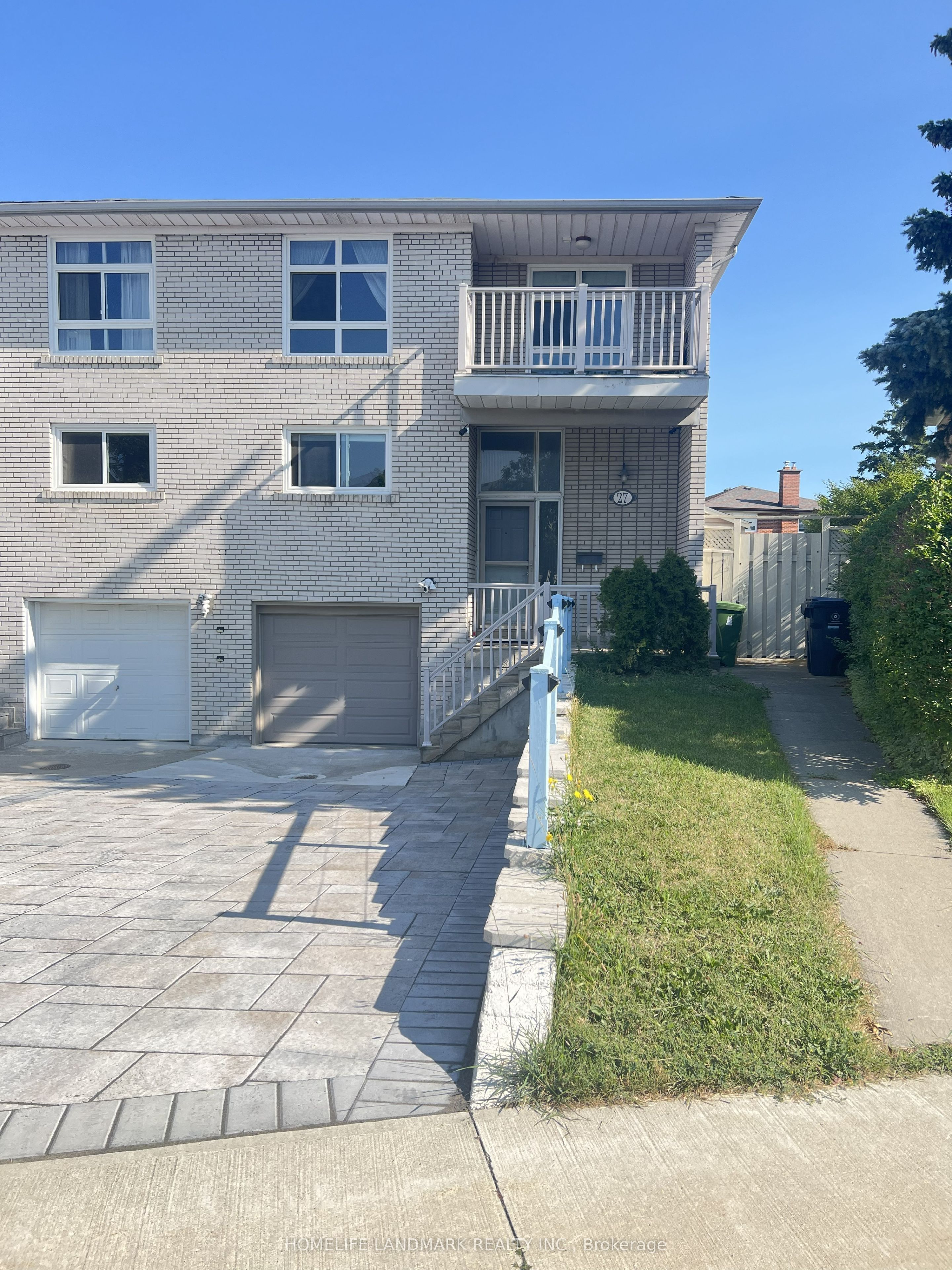 27 Tillplain Road, Toronto, ON M3H 5R1 photo 2