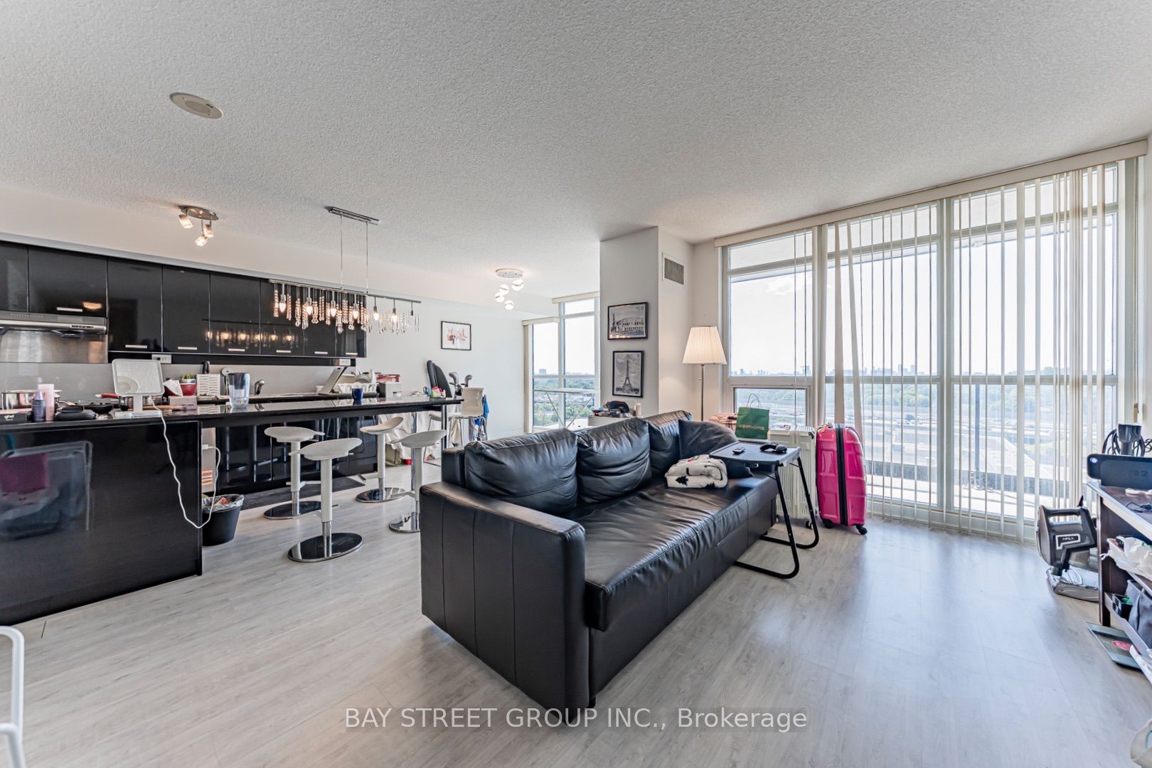 19 Singer Court 1523, Toronto, ON M2K 0B2