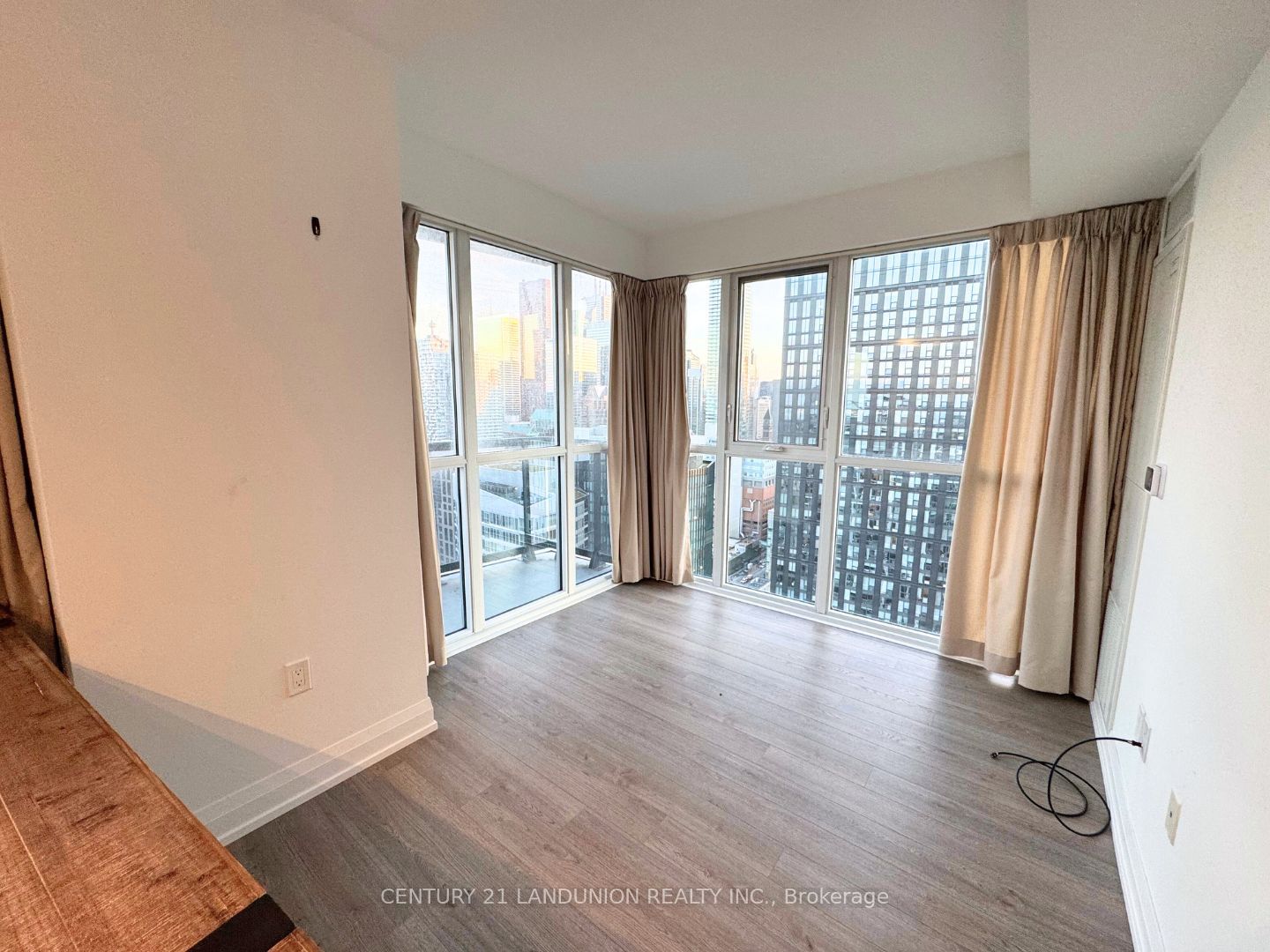 77 Mutual Street, Toronto, ON M5B 2A9 photo 5