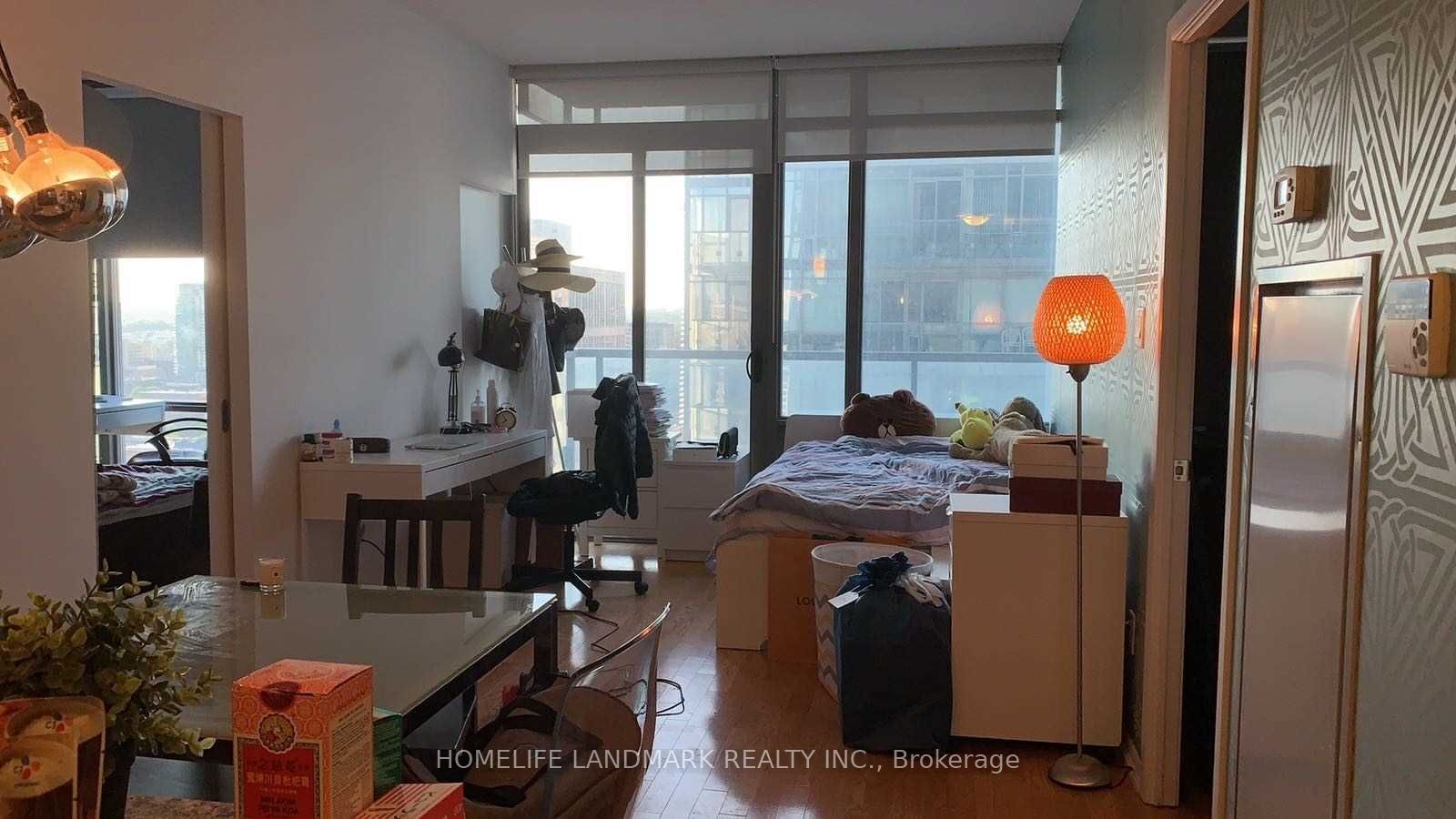 38 Grenville Street 3301, Toronto, ON M4Y 1A5 photo 3