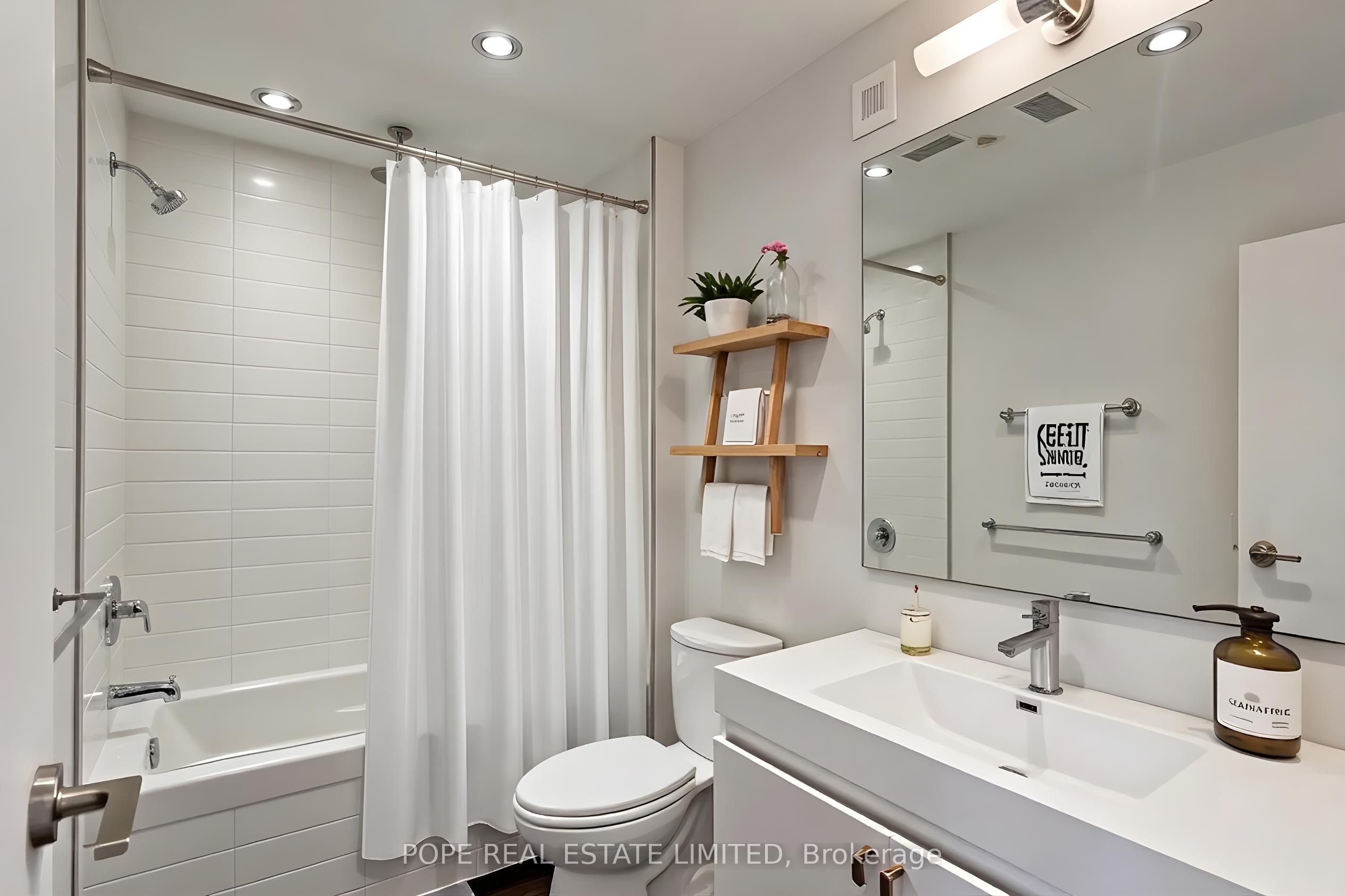 427 Crawford Street 5, Toronto, ON M6G 3J7 photo 4