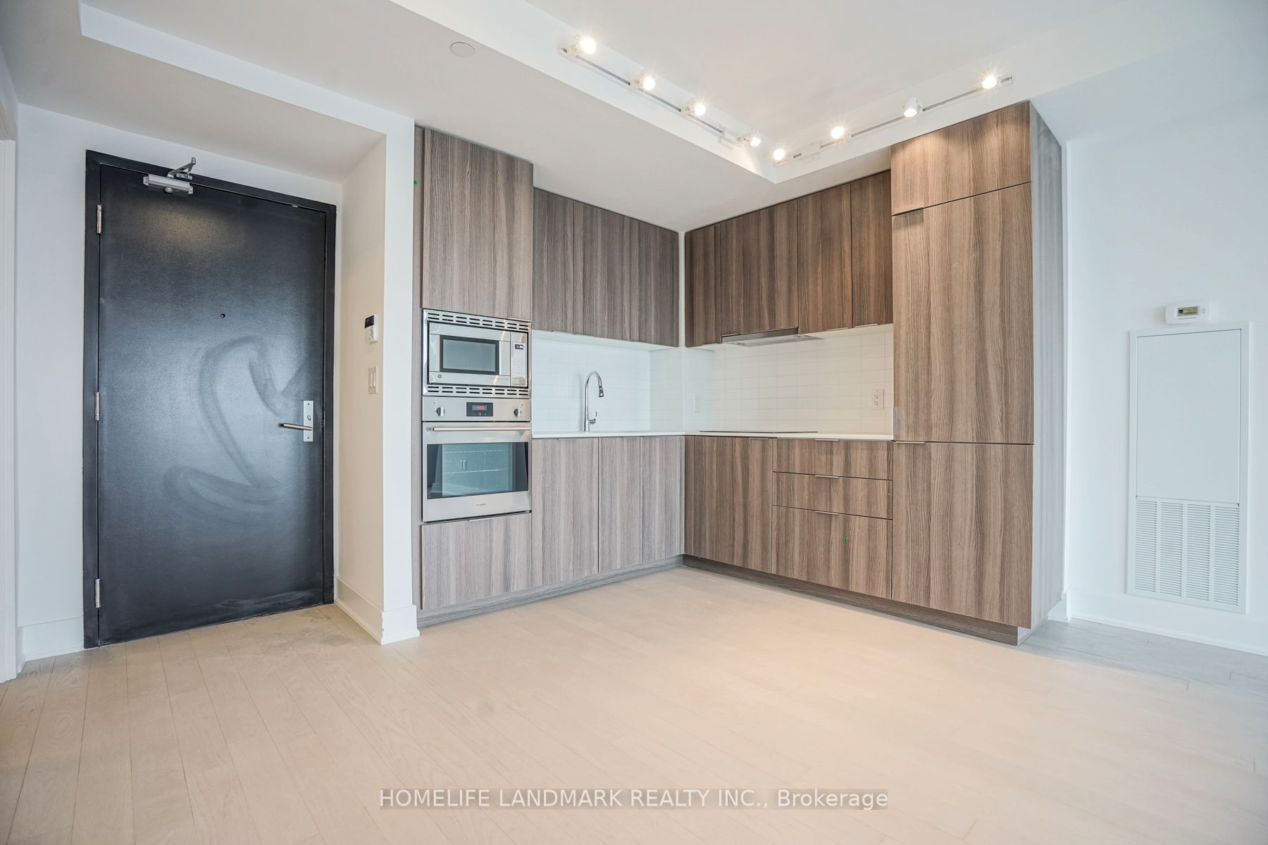 955 Bay Street 3806, Toronto, ON M5S 2A2 photo 5