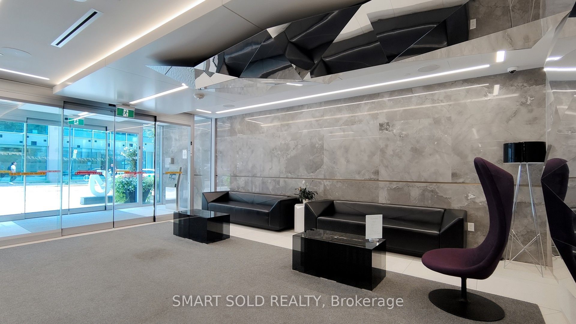 50 Mccaul Street 813, Toronto, ON M5T 1V9 photo 4