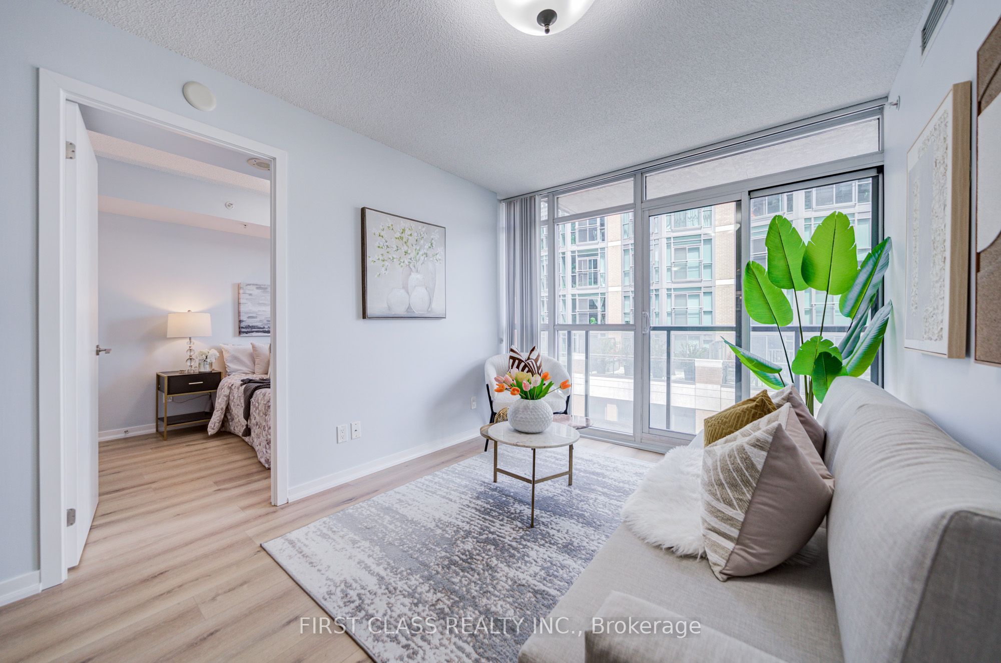 68 Abell Street 527, Toronto, ON M6J 0B1 photo 2