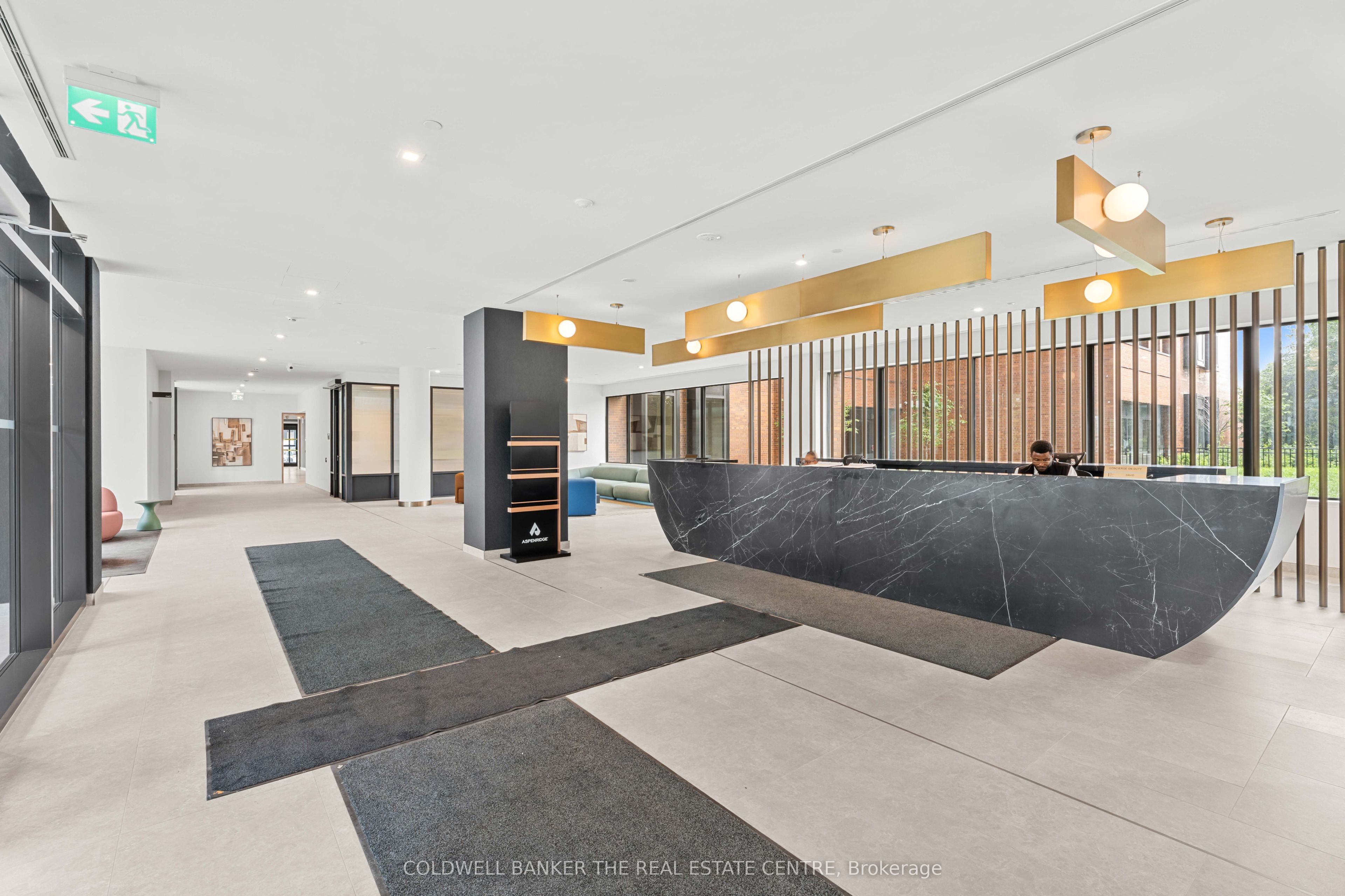 1 Quarrington Lane 2203, Toronto, ON M3C 0S4
