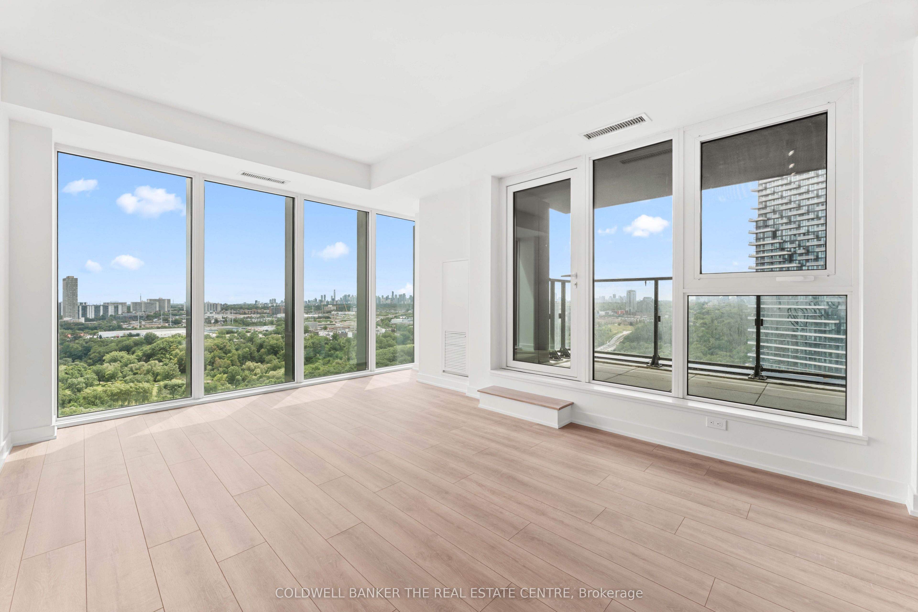 1 Quarrington Lane 2203, Toronto, ON M3C 0S4 photo 5