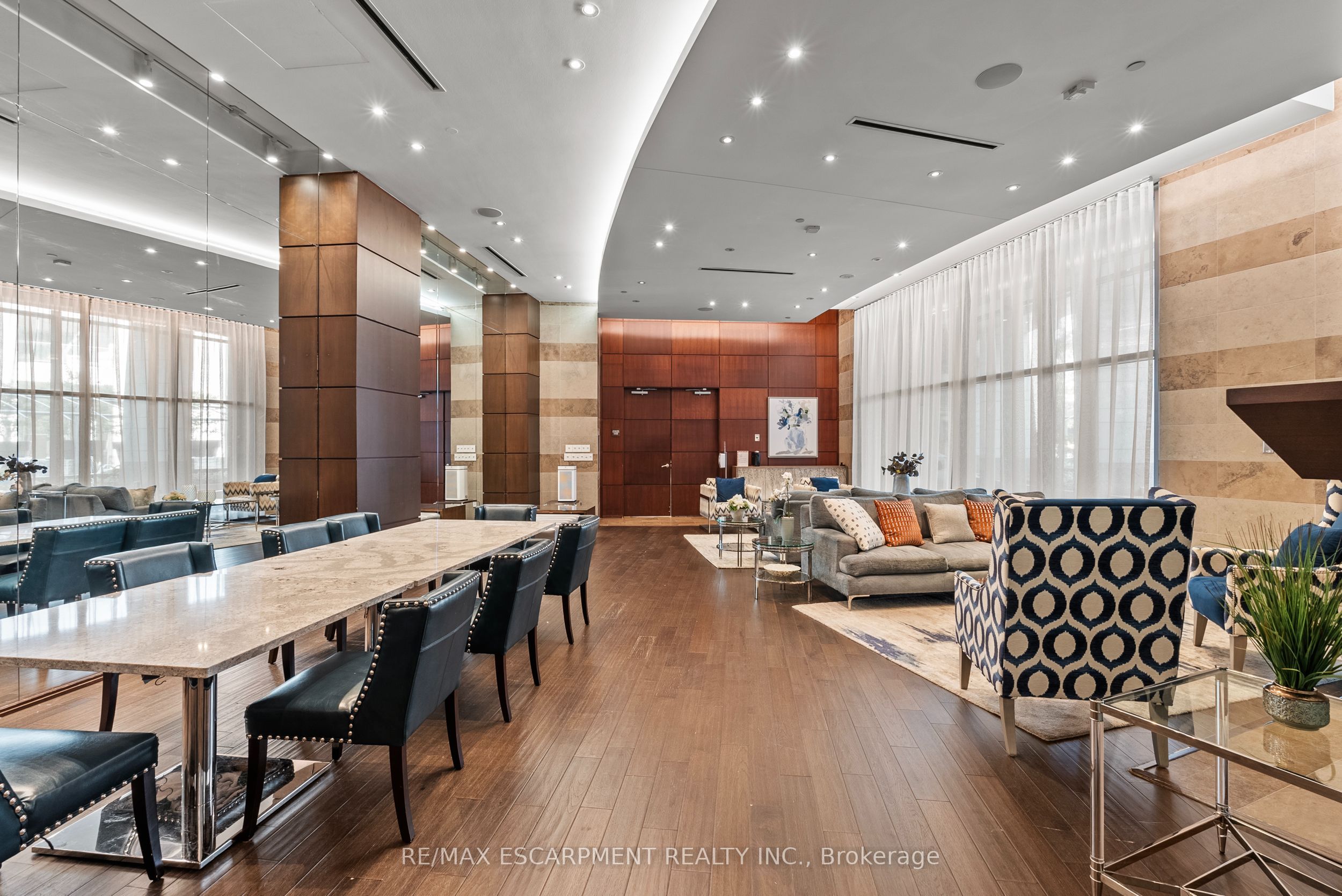 2181 Yonge Street 603, Toronto, ON M4S 3H7 photo 3
