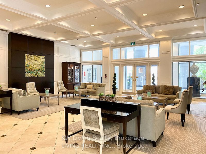 33 Empress Avenue 808, Toronto, ON M2N 6Y7