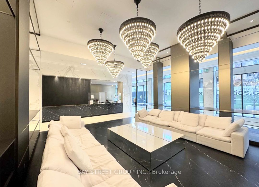77 Shuter Street 1707, Toronto, ON M5B 0B8 photo 3