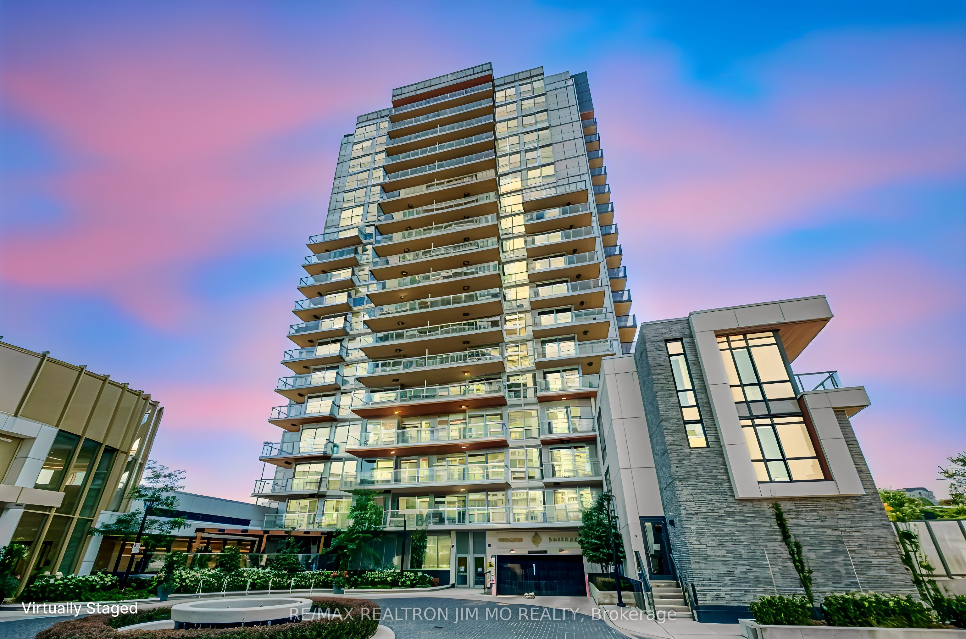 25 McMahon Drive 2002, Toronto, ON M2K 0J2