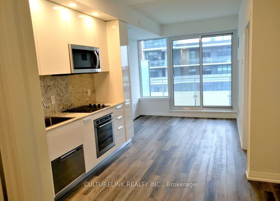 75 Canterbury Place 509, Toronto, ON M2N 0L2 photo 2