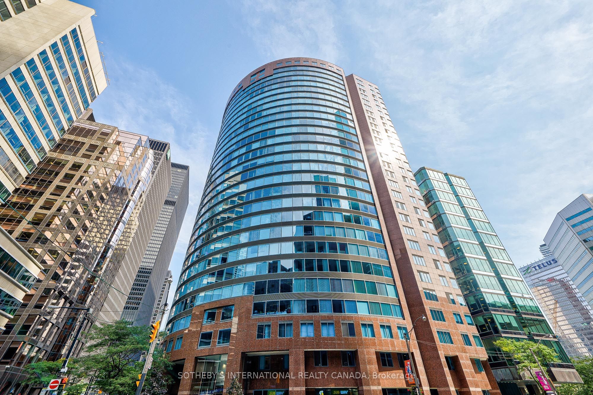 33 University Avenue 2506, Toronto, ON M5J 2S7 photo 2