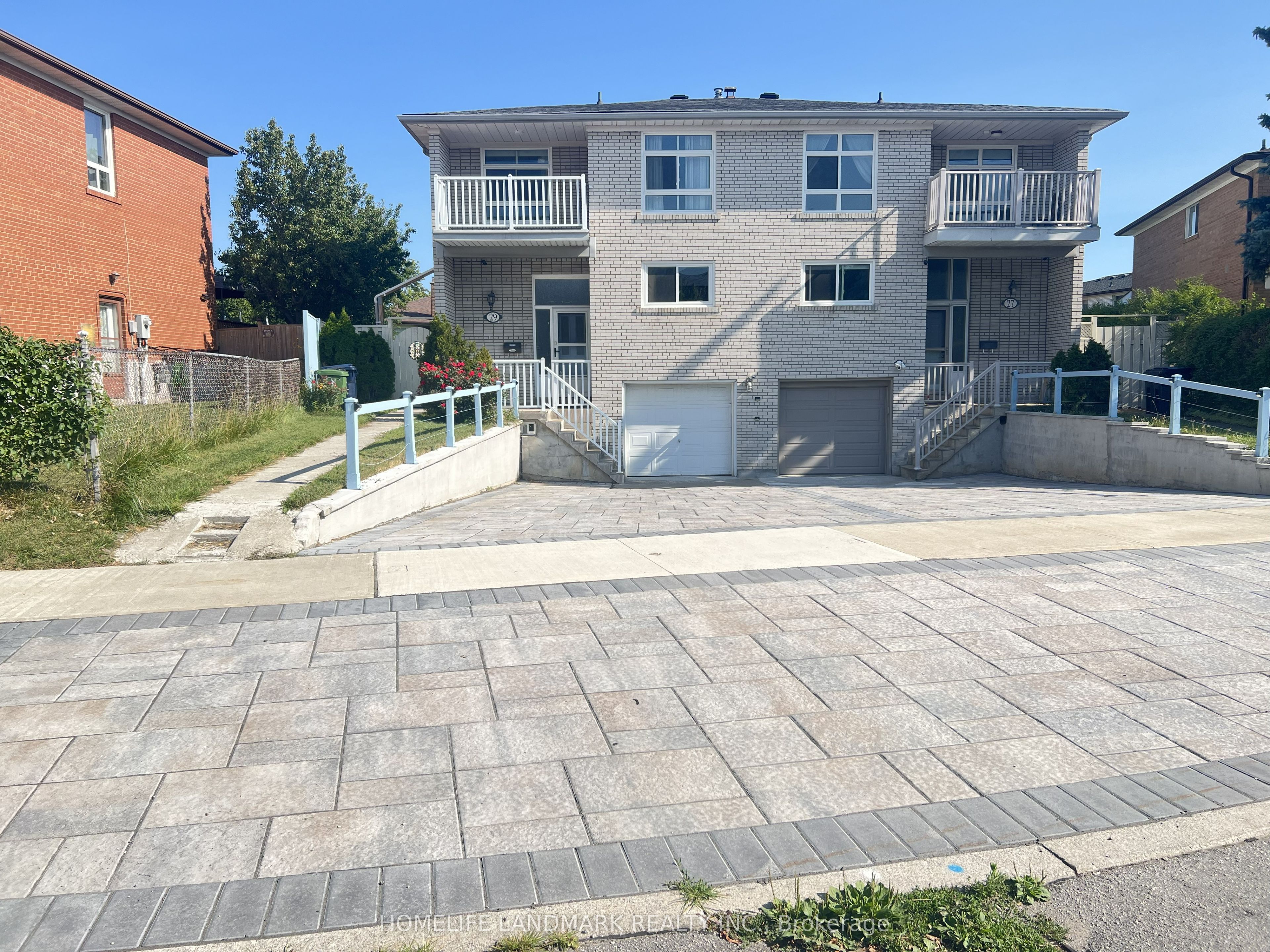 29 Tillplain Road NW, Toronto, ON M3H 5R1 photo 2