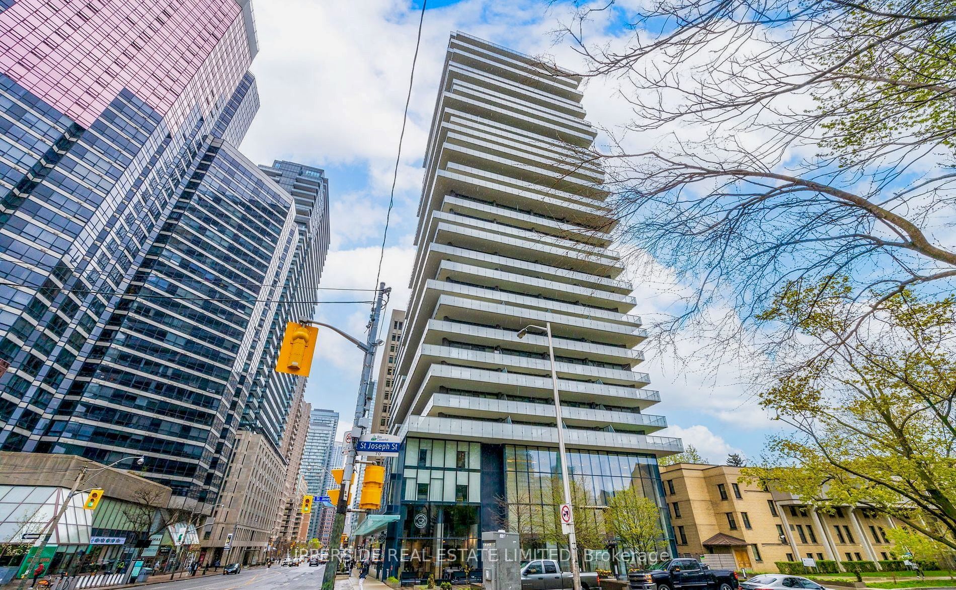 57 St Joseph Street 421, Toronto, ON M5S 0C5