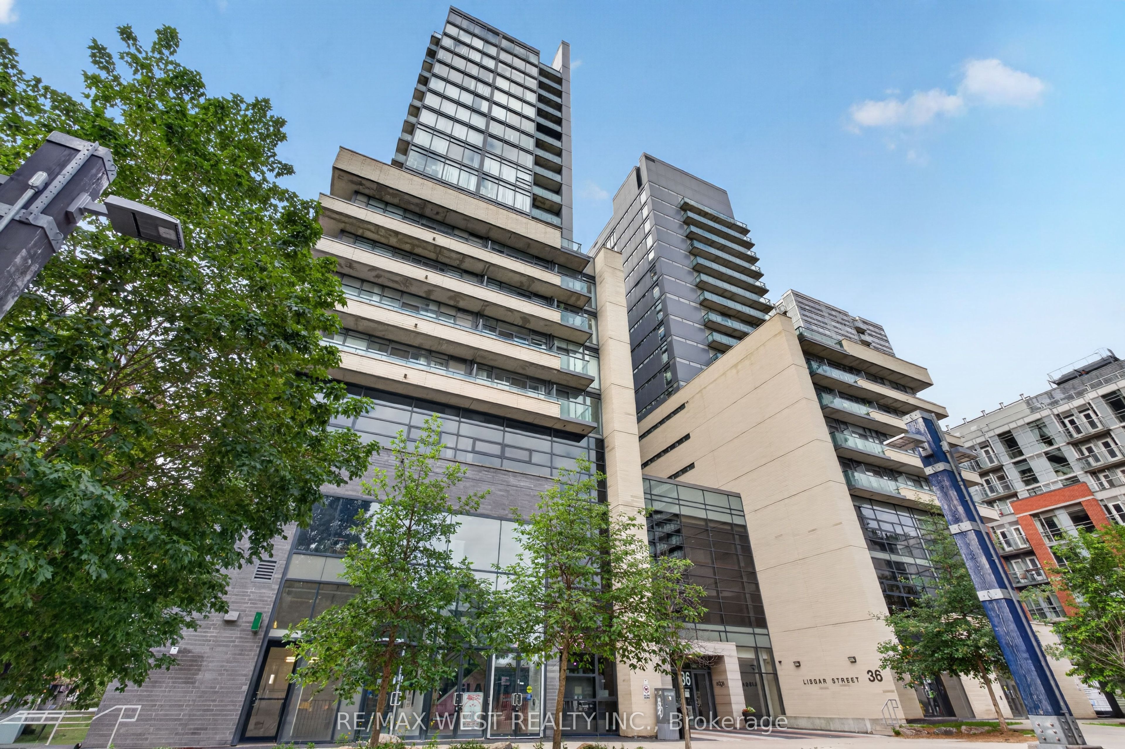 36 Lisgar Street 1802, Toronto, ON M6J 0C7