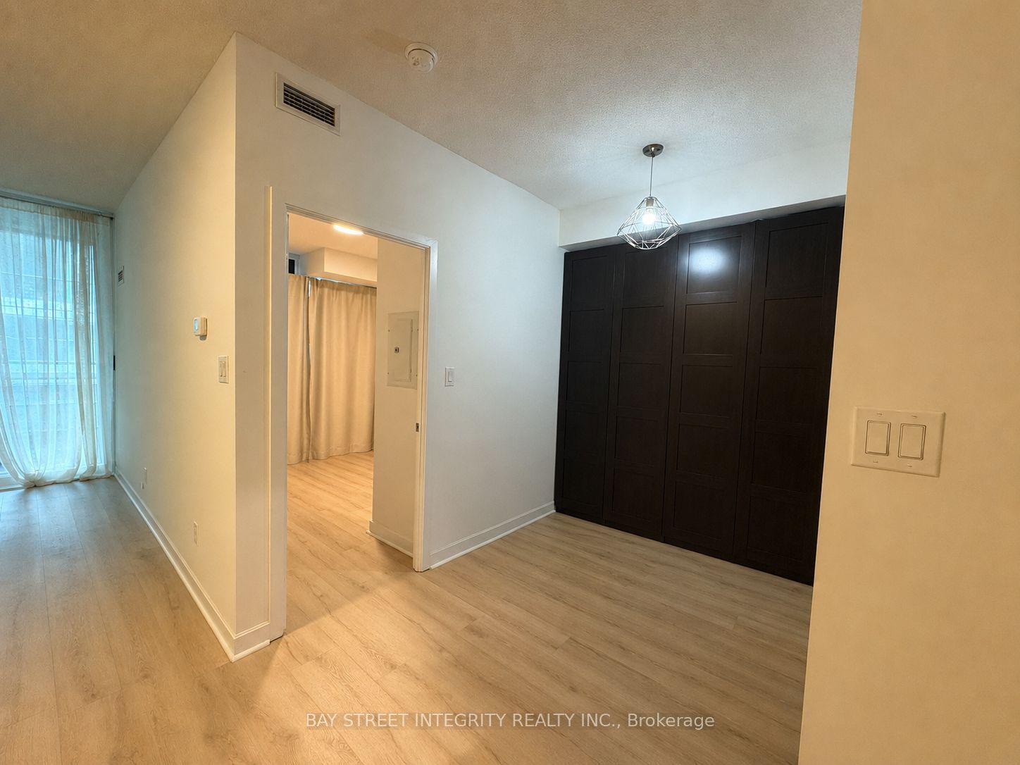 33 Bay Street 307, Toronto, ON M5J 2Z3 photo 5