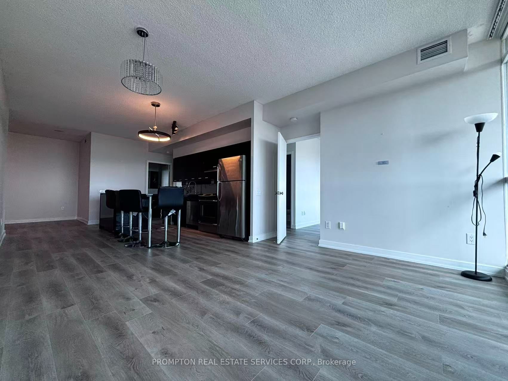 29 Singer Court 2611, Toronto, ON M2K 0B3
