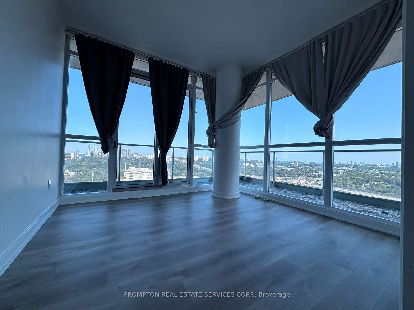 29 Singer Court 2611, Toronto, ON M2K 0B3 photo 5