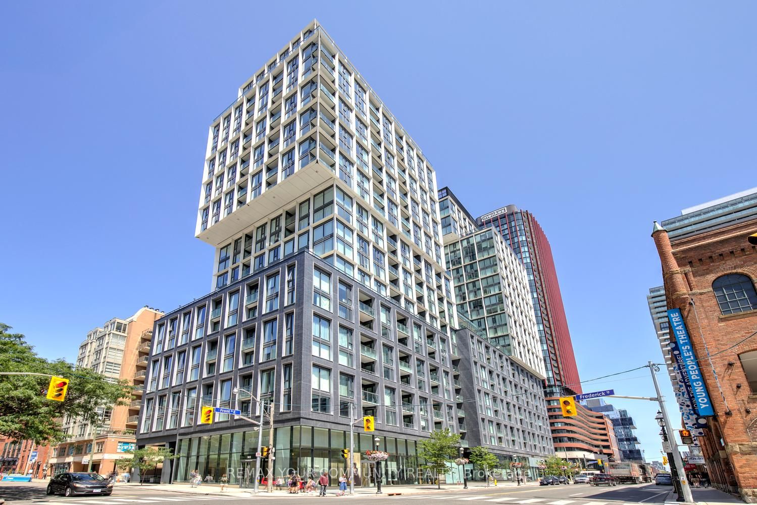 158 Front Street E 618, Toronto, ON M5A 0K9 photo 2