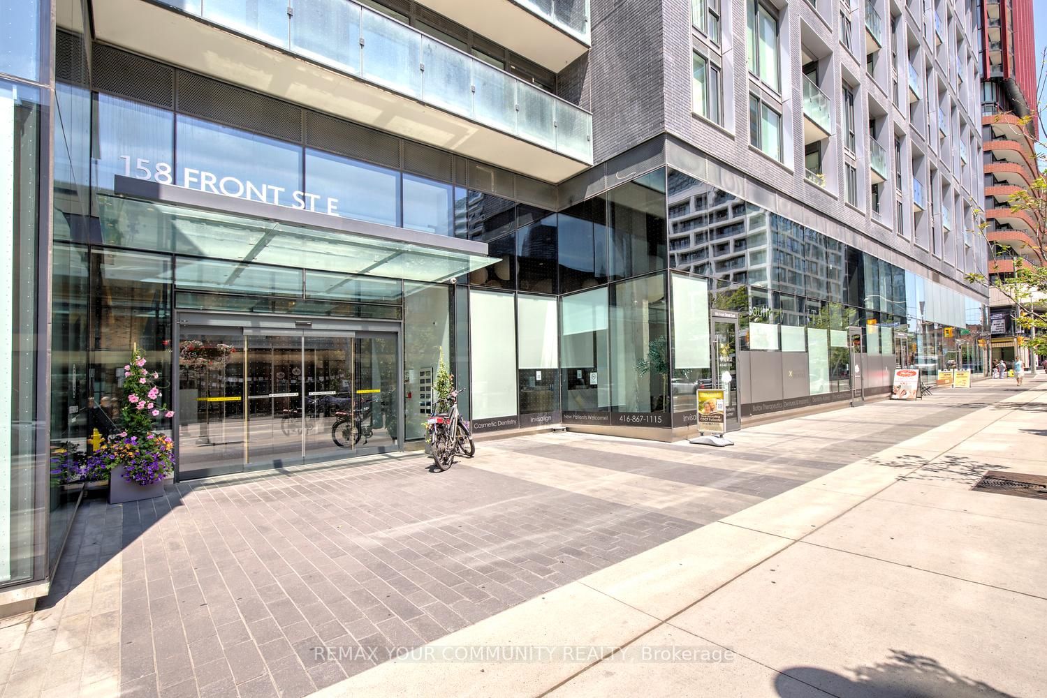 158 Front Street E 618, Toronto, ON M5A 0K9 photo 3