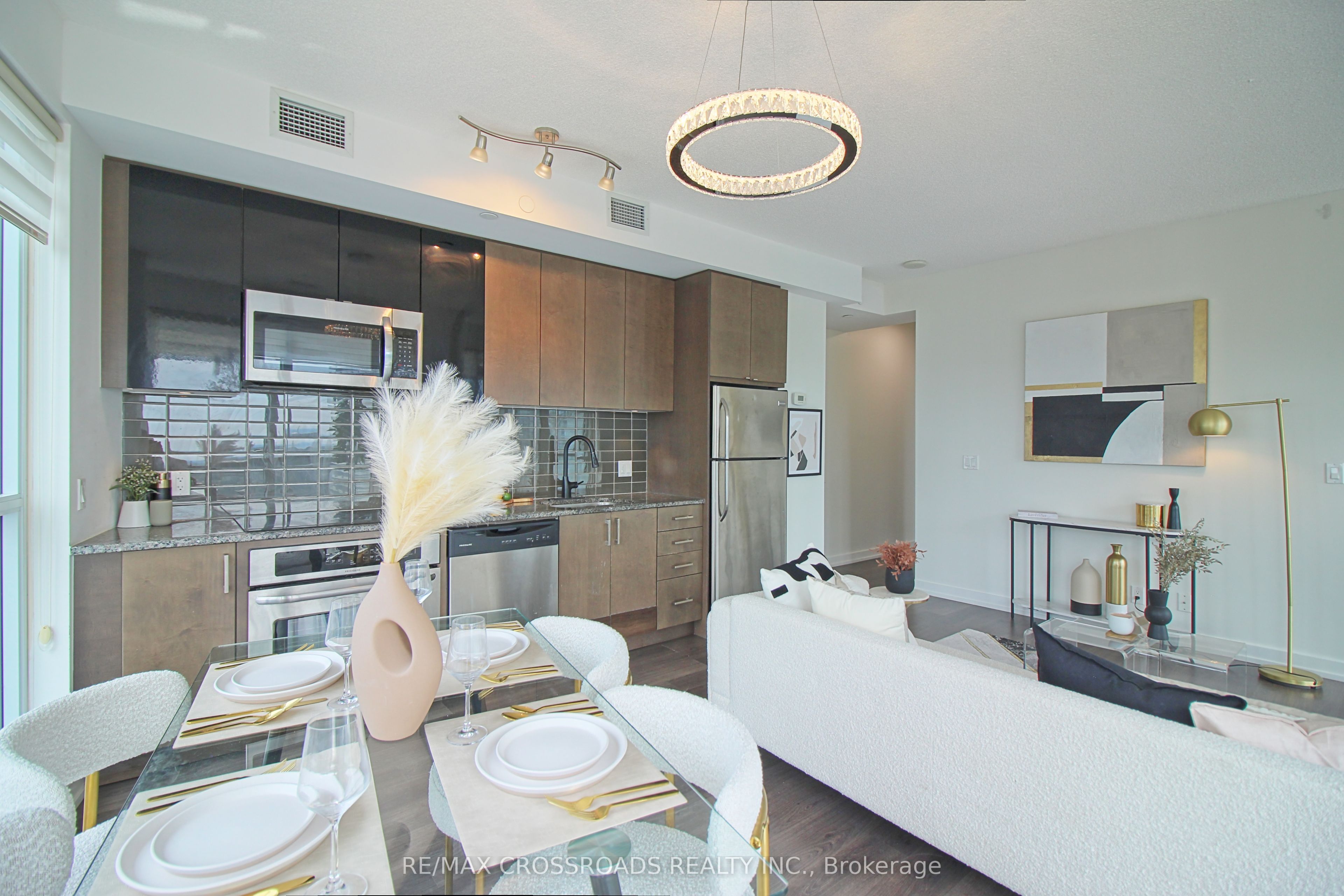 89 Dunfield Avenue 2202, Toronto, ON M4S 0A4 photo 5