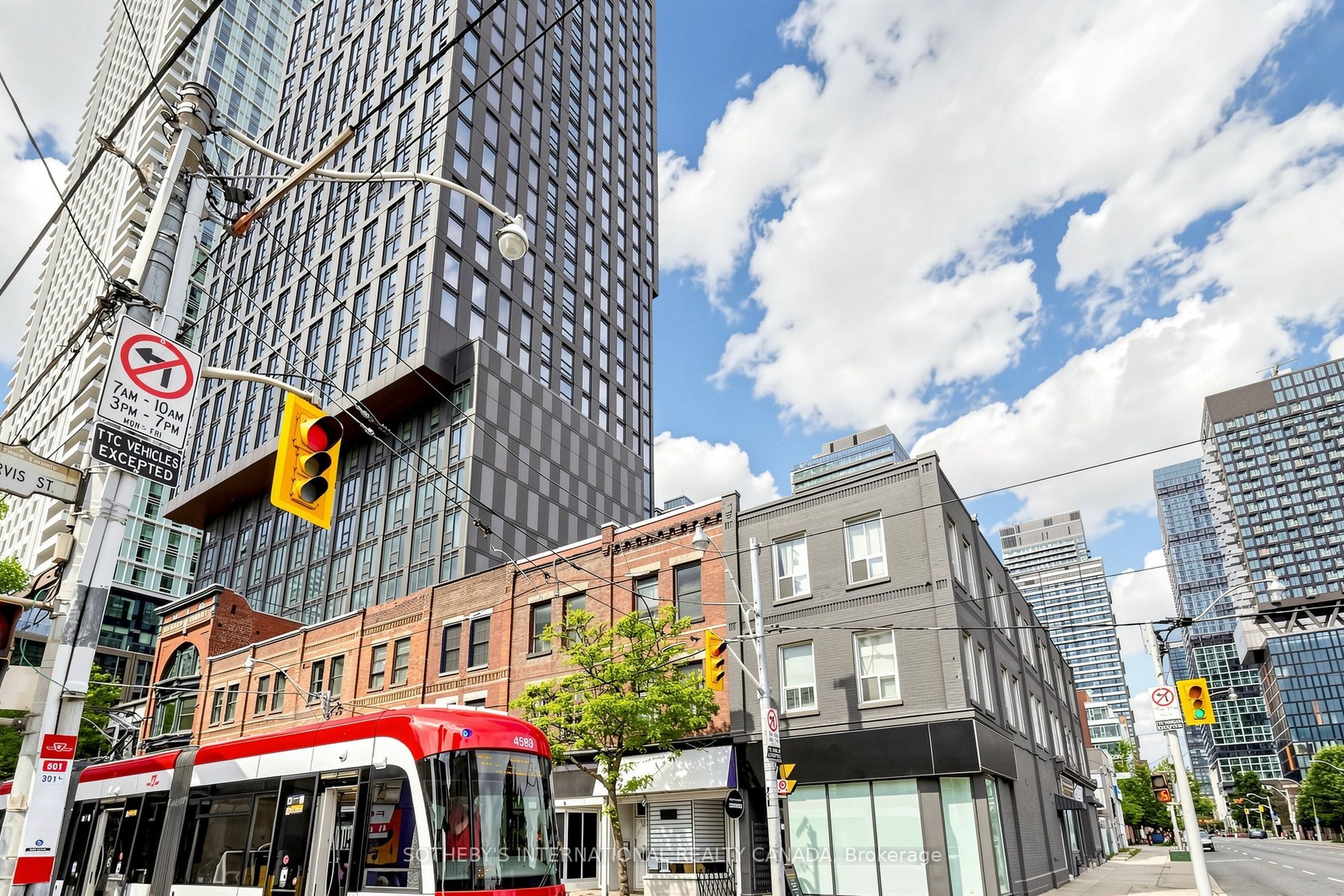 100 Queen Street E 1908, Toronto, ON M5C 0B5 photo 2