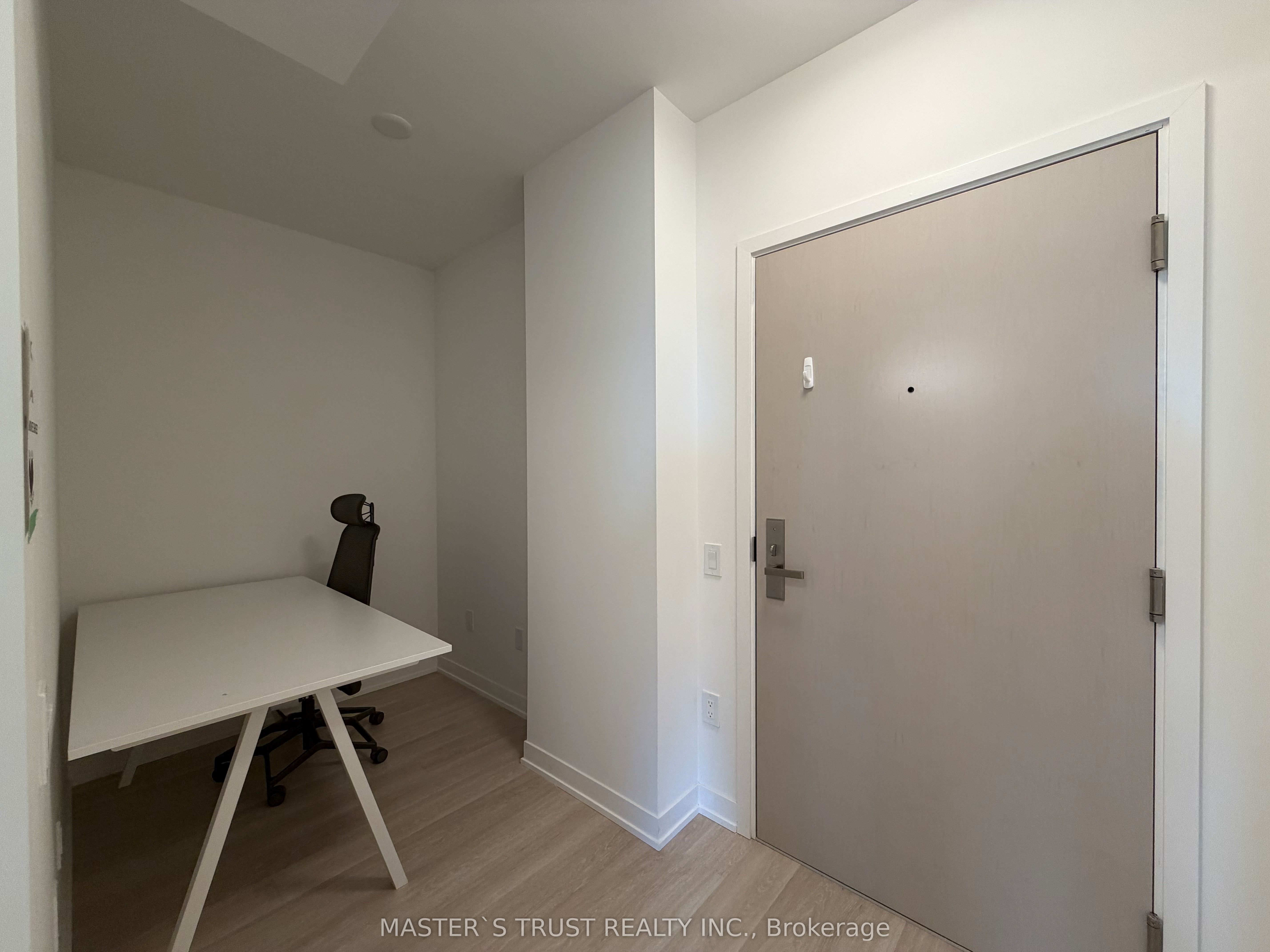 500 Wilson Avenue 629, Toronto, ON M3H 0E5 photo 3