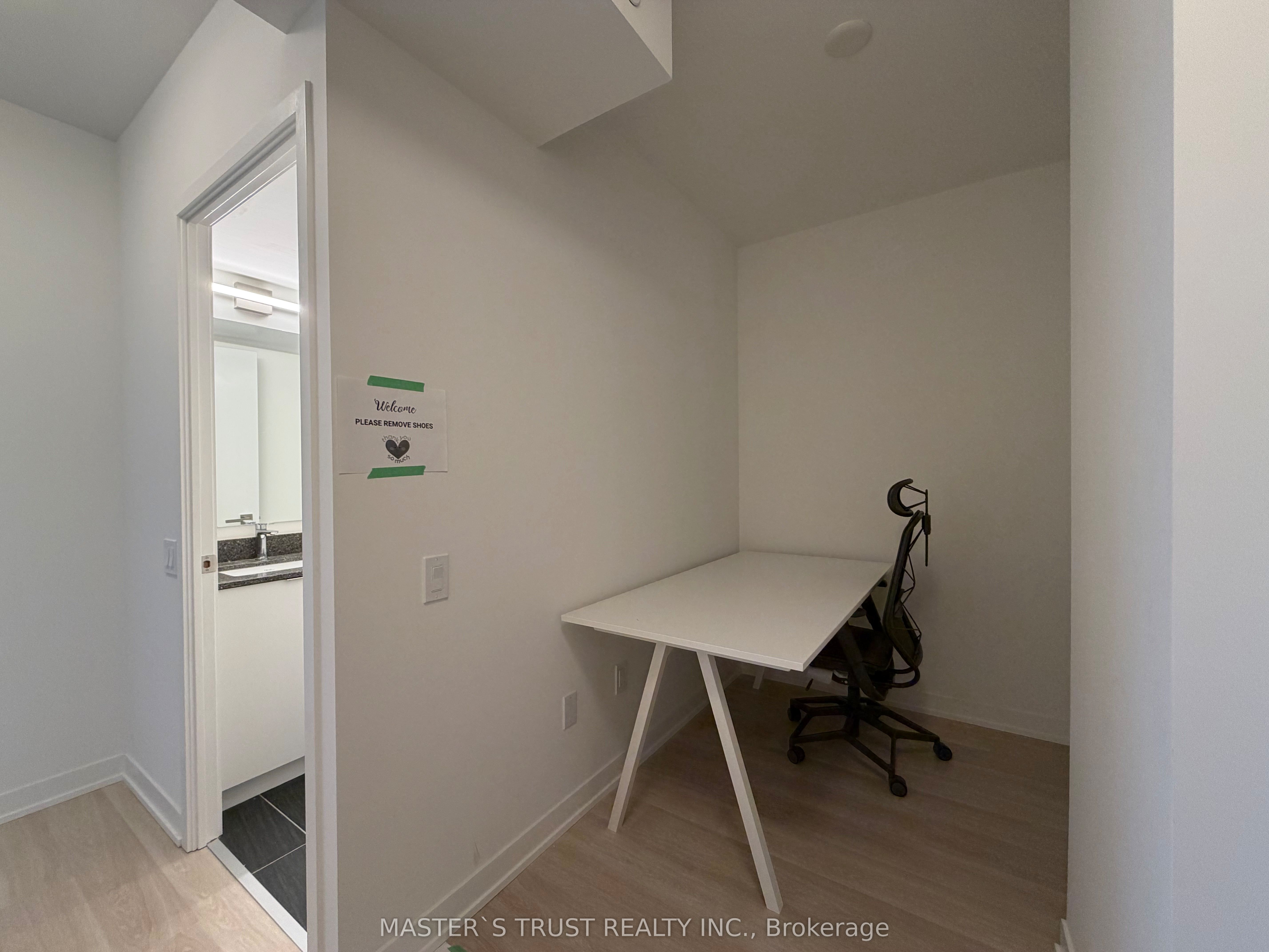 500 Wilson Avenue 629, Toronto, ON M3H 0E5 photo 4