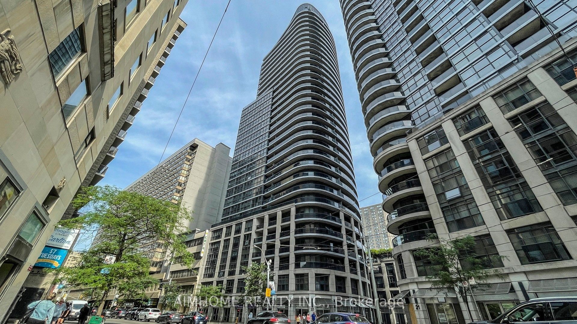 25 Carlton Street 1002, Toronto, ON M5B 1L4