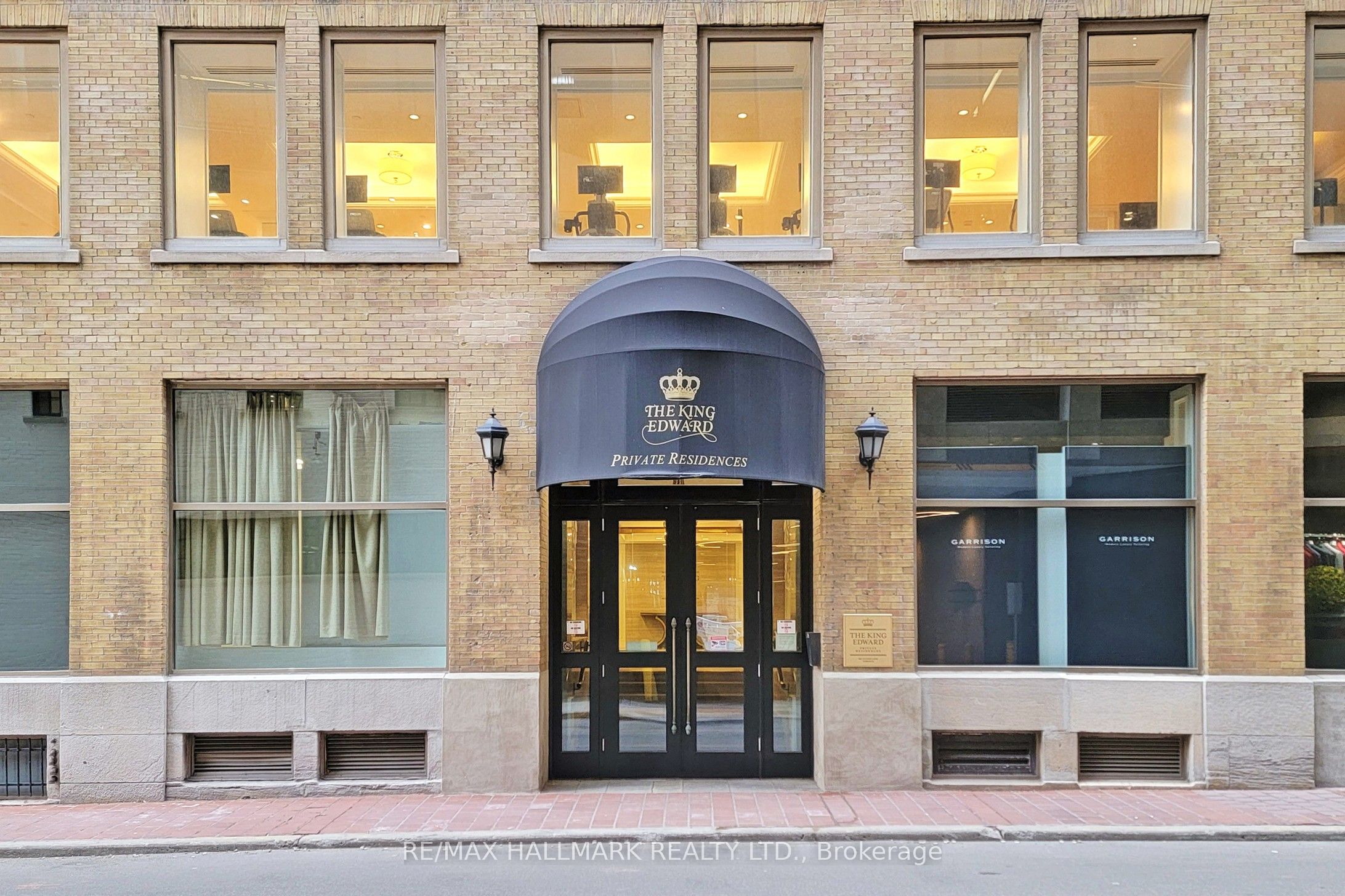 22 Leader Lane 513, Toronto, ON M5E 0B2