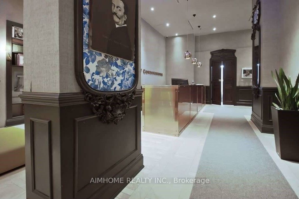 375 King Street 2208, Toronto, ON M5V 1K1 photo 5