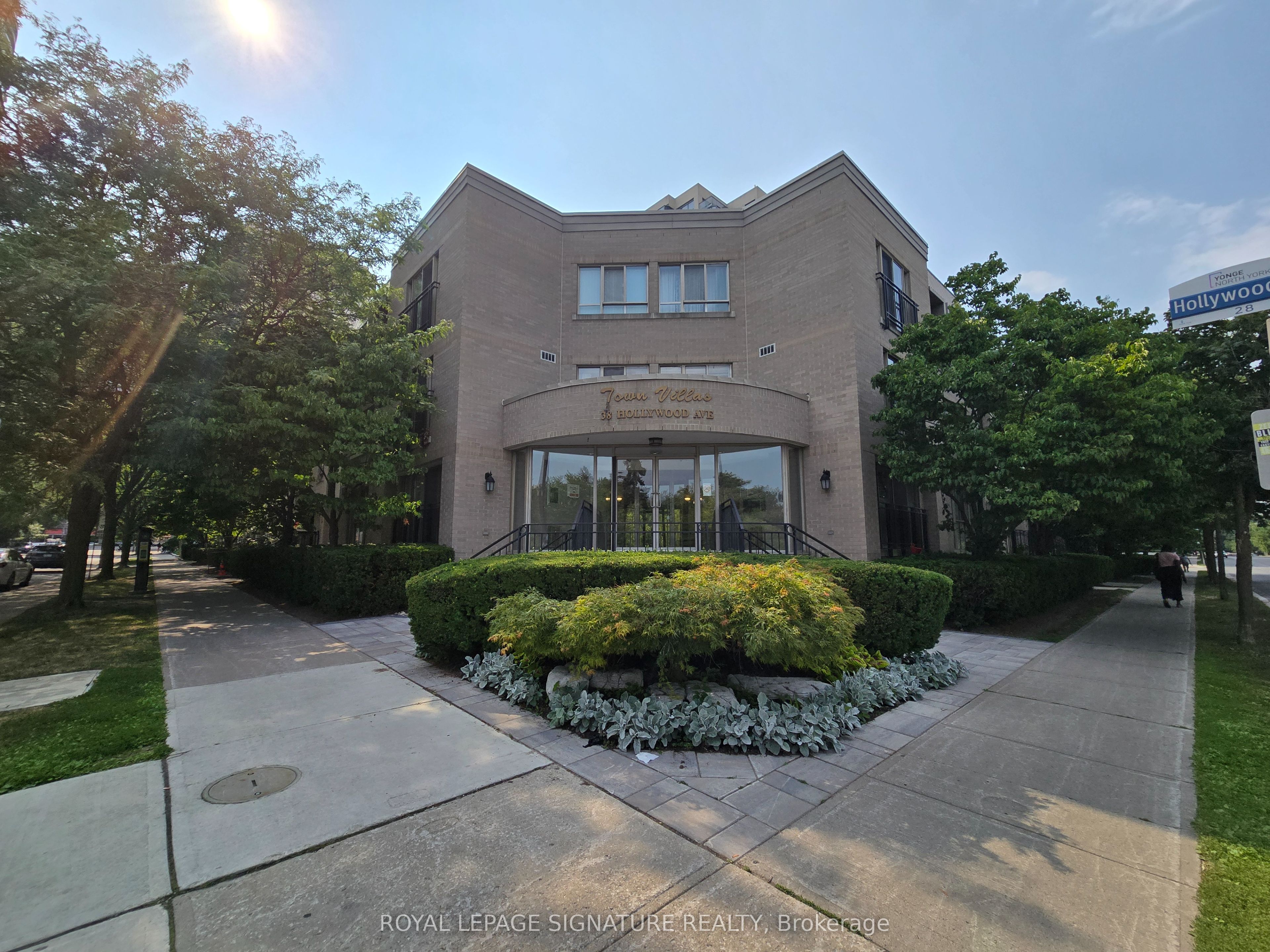 38 Hollywood Avenue 317, Toronto, ON M2N 6R6 photo 2