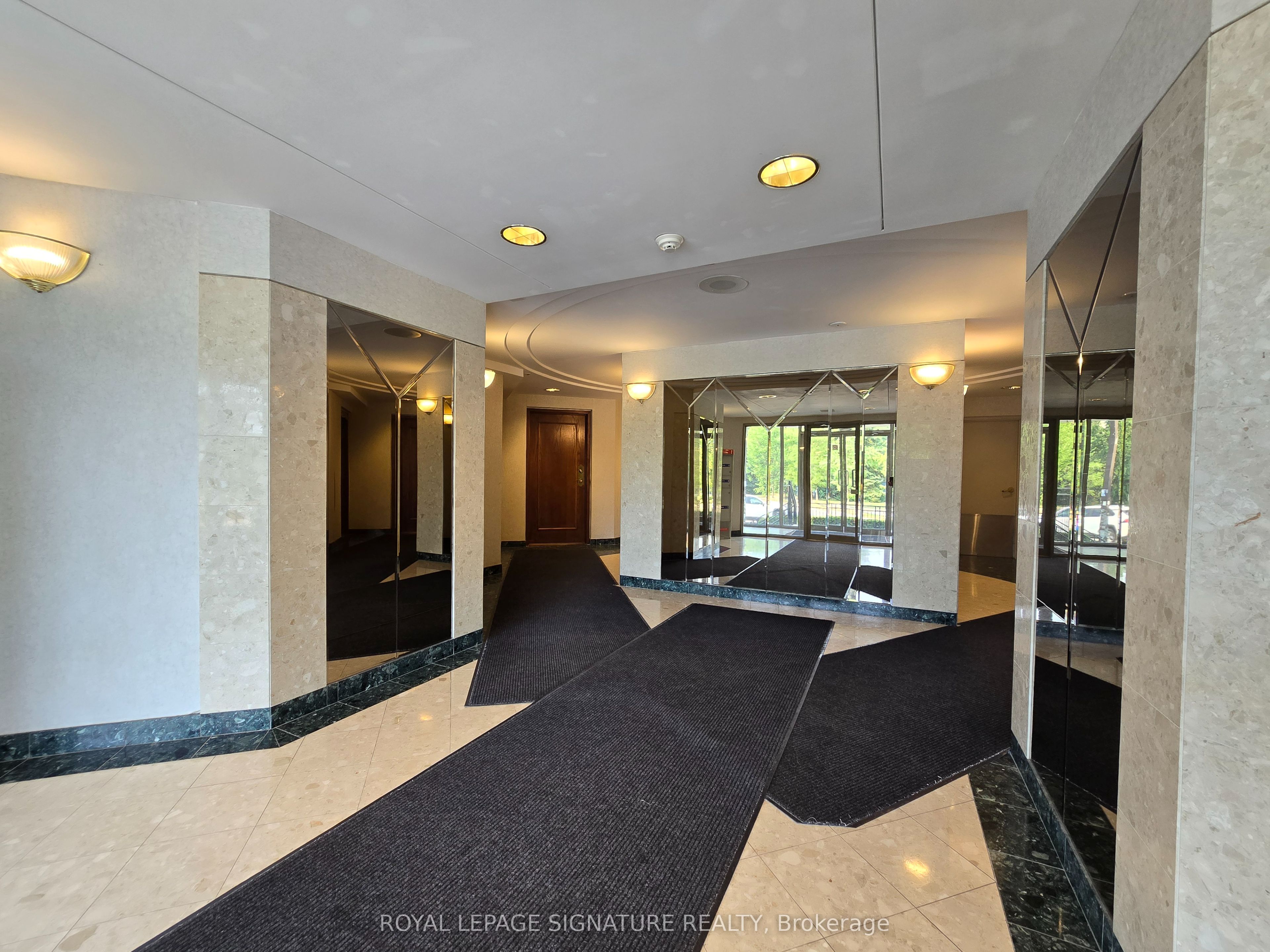 38 Hollywood Avenue 317, Toronto, ON M2N 6R6 photo 4