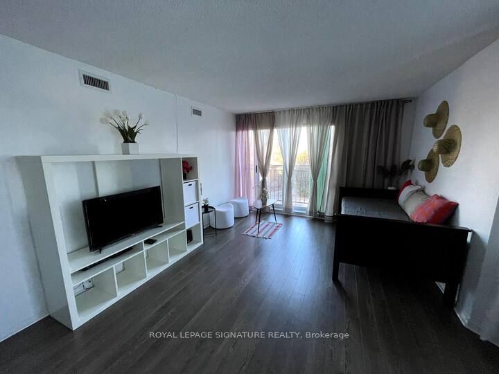 38 Hollywood Avenue 317, Toronto, ON M2N 6R6 photo 5