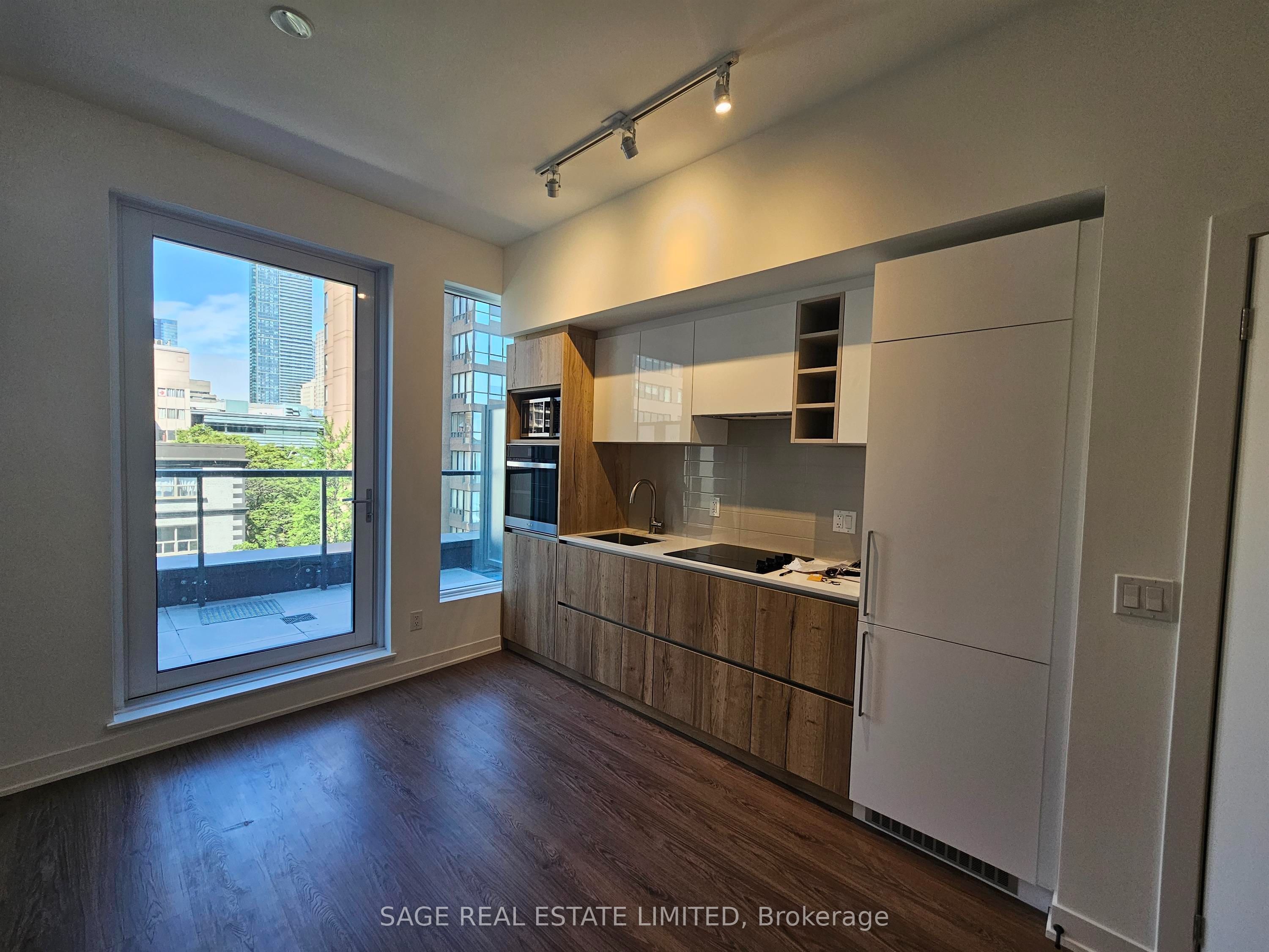 319 Jarvis Street 503, Toronto, ON M5B 0C8