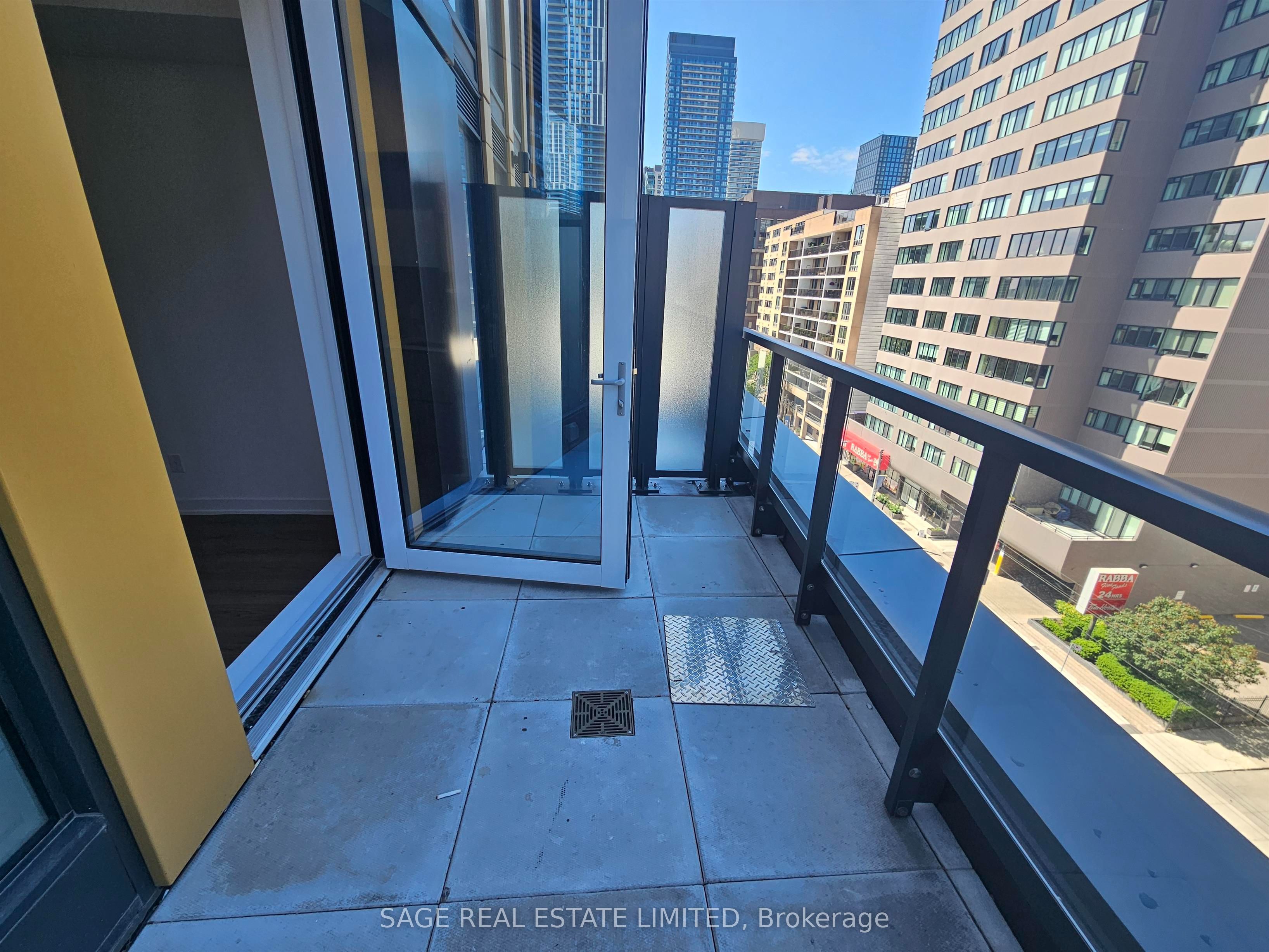 319 Jarvis Street 503, Toronto, ON M5B 0C8 photo 3