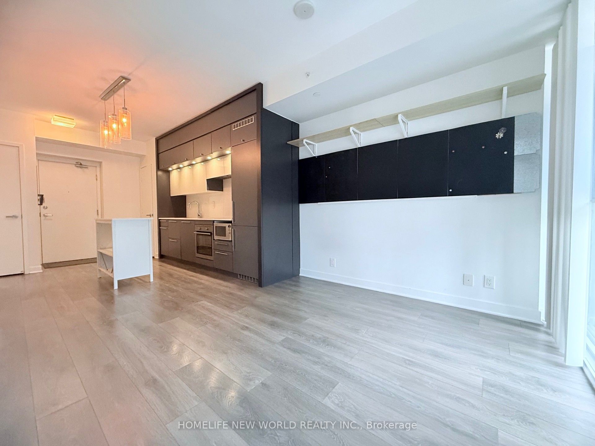 15 Grenville Street 511, Toronto, ON M4Y 0B9 photo 5