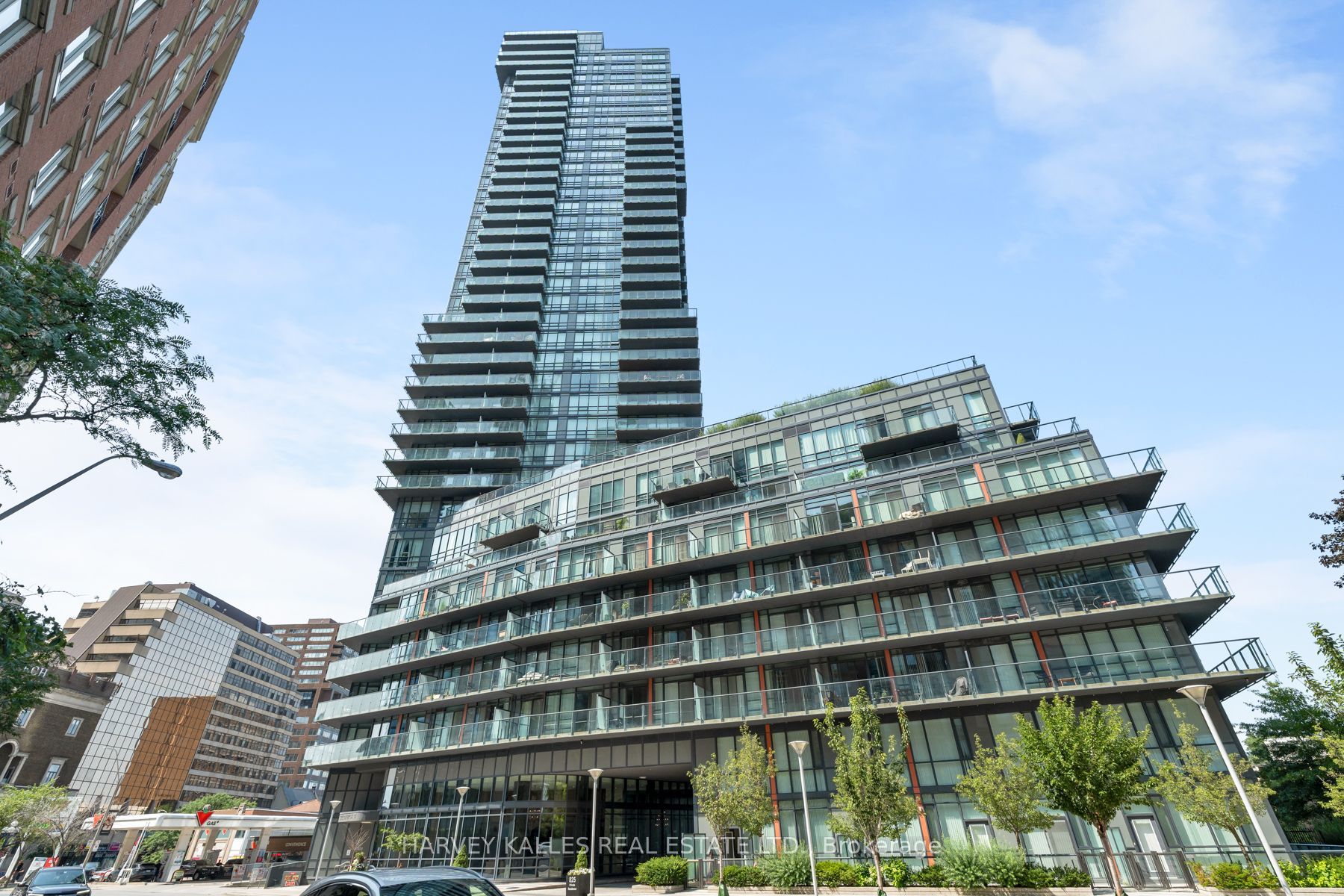 825 Church Street 1609, Toronto, ON M4W 3Z4 photo 2