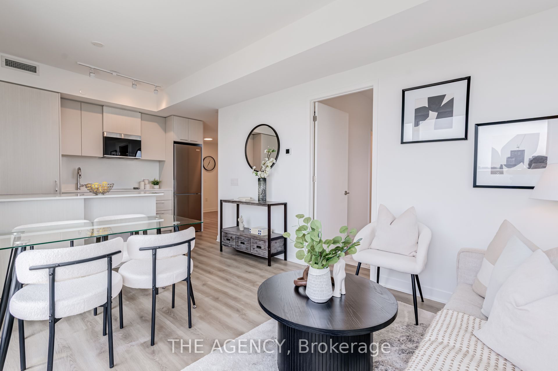10 Oak Street 2003, Toronto, ON M5A 0Z1 photo 3