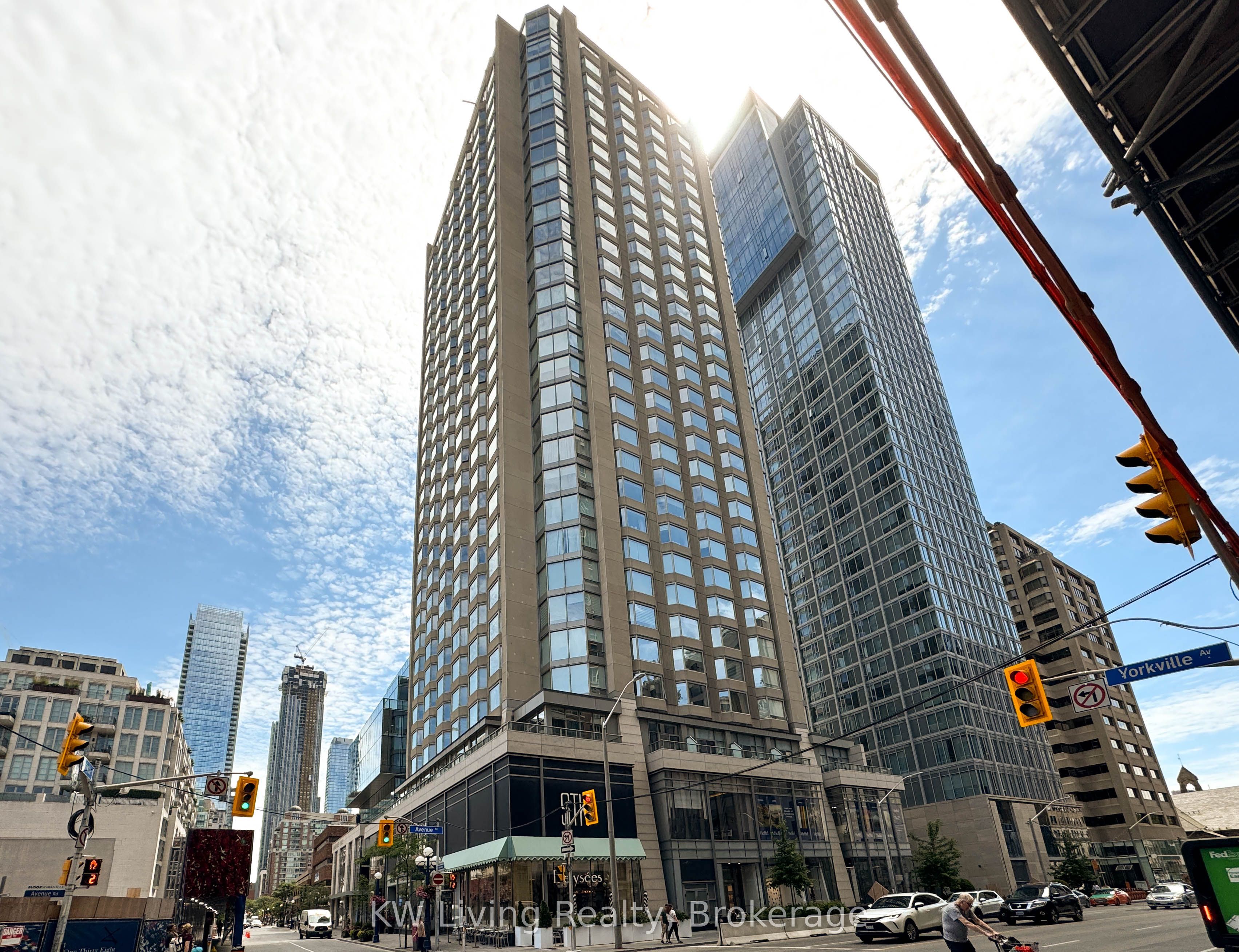 155 Yorkville Avenue 517, Toronto, ON M5R 0B4
