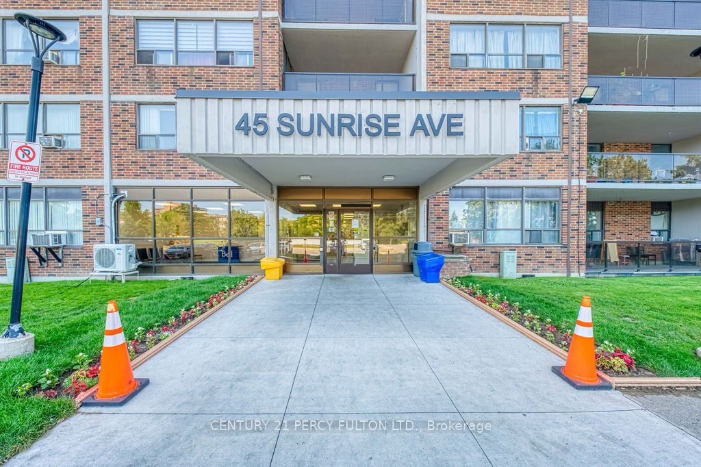 45 Sunrise Avenue 1404, Toronto, ON M4A 2S3 photo 3