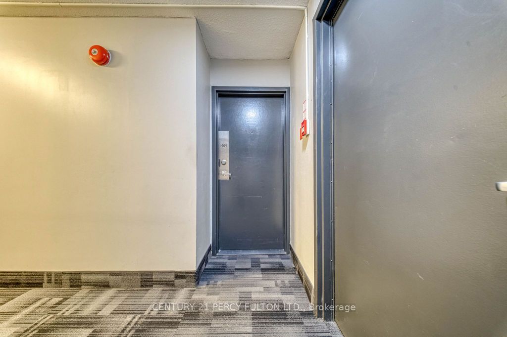 45 Sunrise Avenue 1404, Toronto, ON M4A 2S3 photo 5
