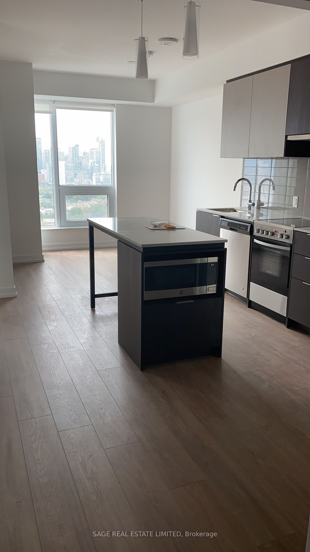 203 College Street 1709, Toronto, ON M5T 0C8 photo 2