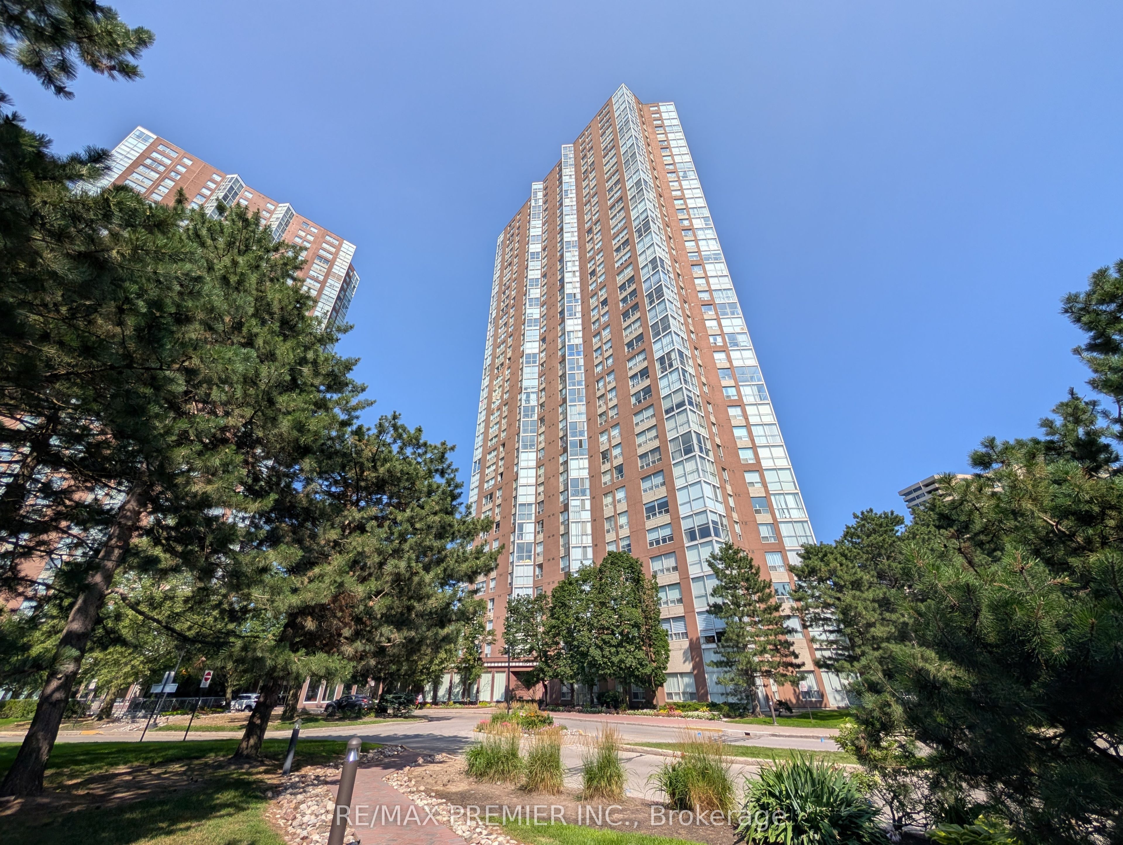 5 Concorde Place 2809, Toronto, ON M3C 3M8