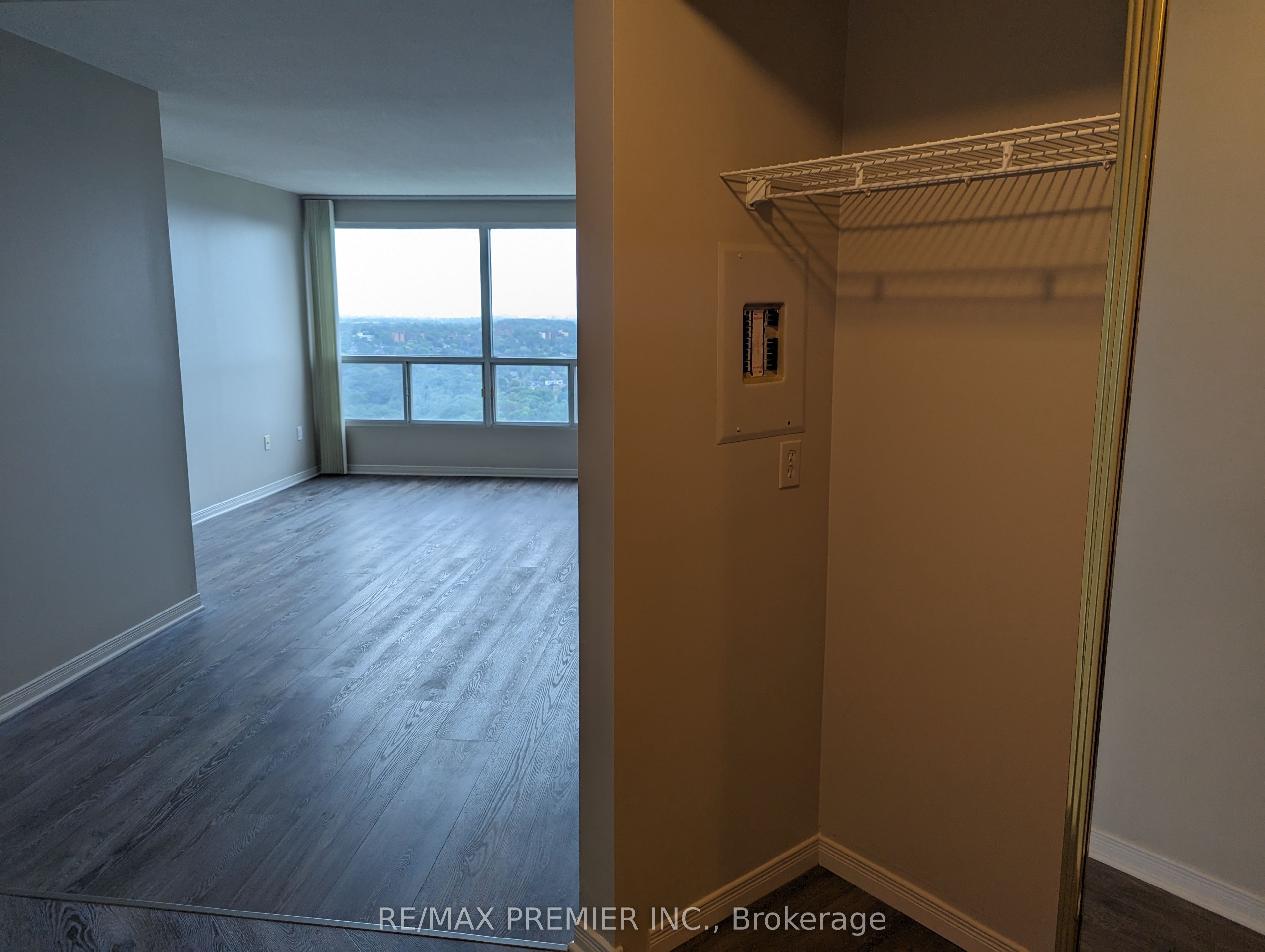 5 Concorde Place 2809, Toronto, ON M3C 3M8 photo 5