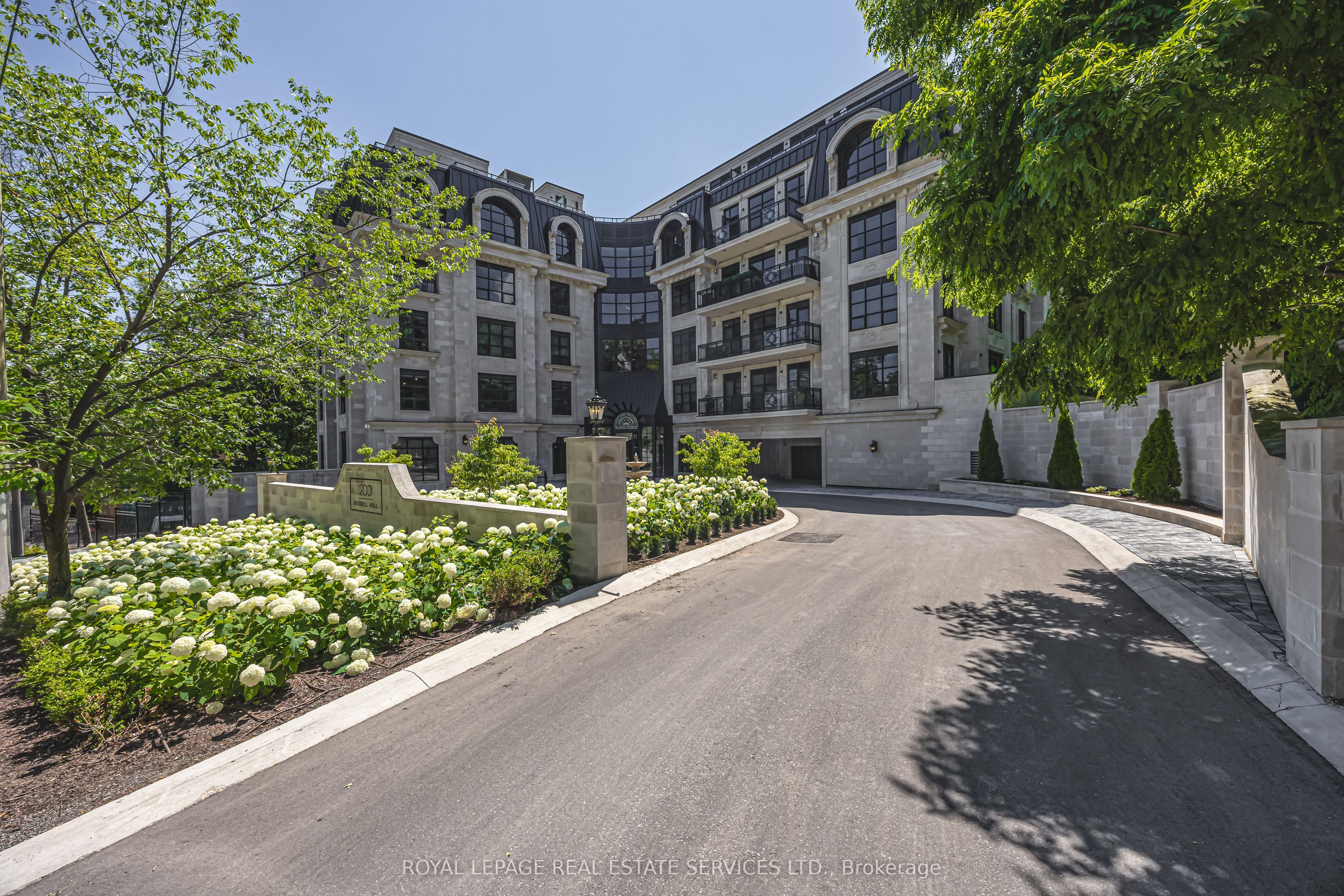 200 Russell Hill Road 203, Toronto, ON M4V 2T2 photo 2