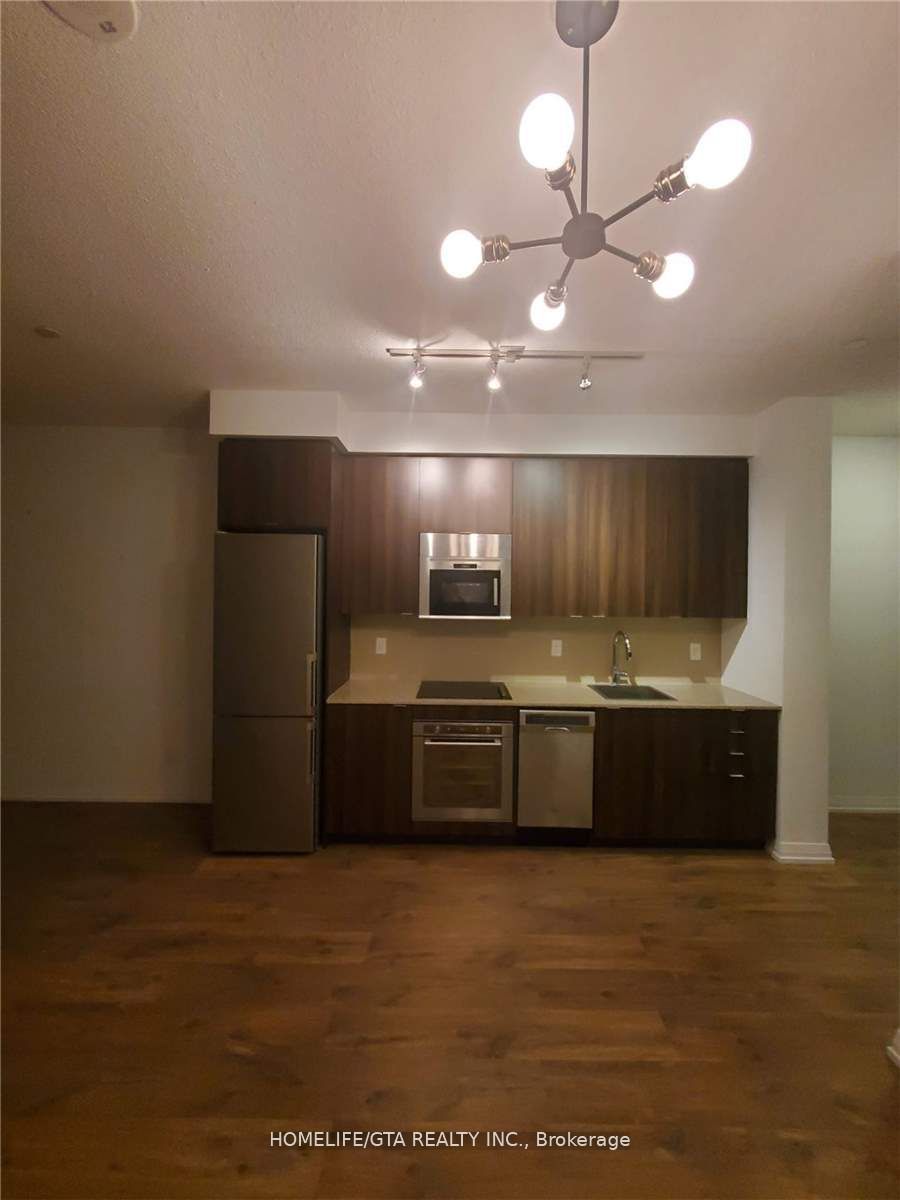 101 Erskine Avenue 605, Toronto, ON M4P 1Y5 photo 3