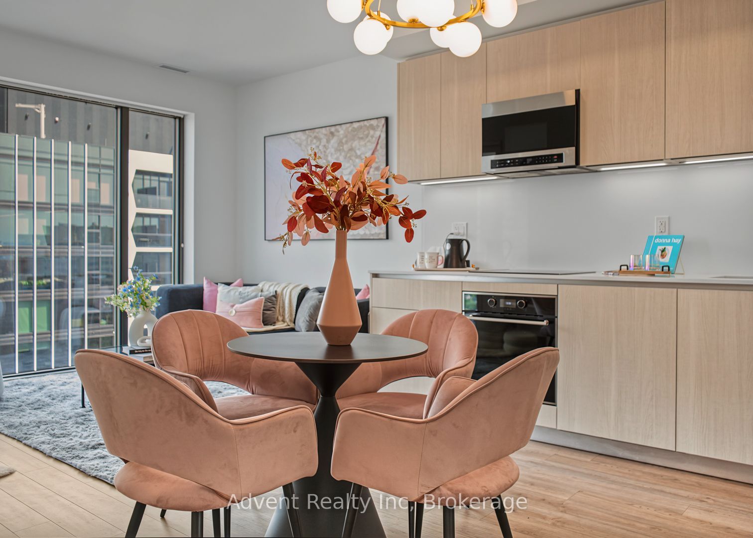 8 Cumberland Street 2308, Toronto, ON M4W 0B6 photo 2