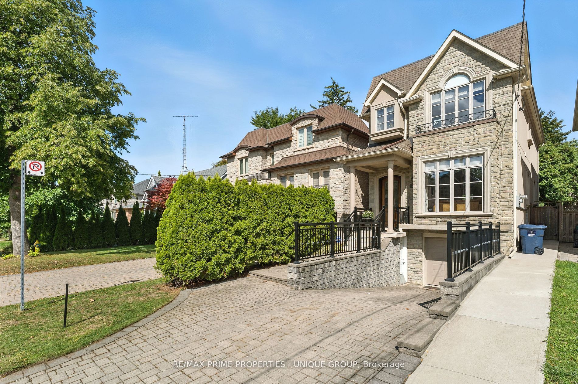 276 Greenfield Avenue, Toronto, ON M2N 3E5 photo 2