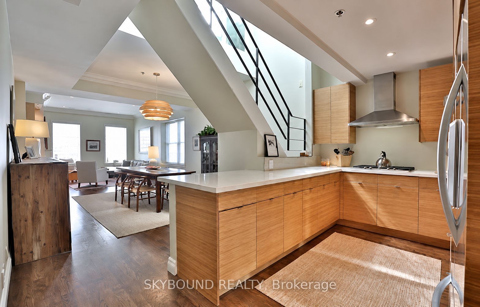 110 Hepbourne Street 206, Toronto, ON M6H 1K5